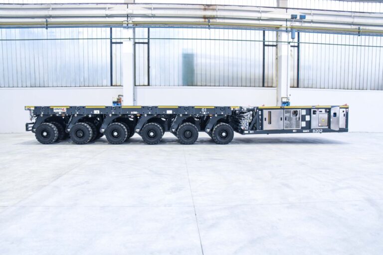 Cometto SPMTs are powered by power pack units, providing the drive force required for these massive vehicles to transport loads weighing several tons.