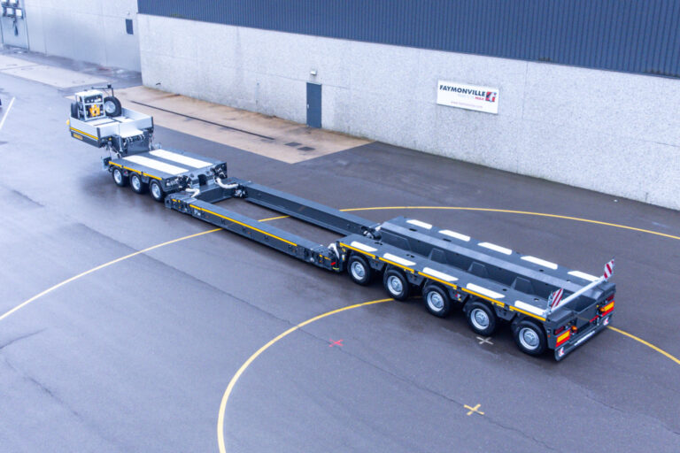 A low loader 3+5 with hydraulically widenable lowbed from Faymonville