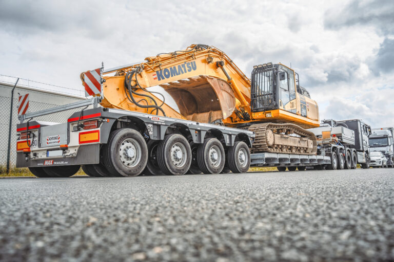 The MAX710 lowbed trailer for construction tasks