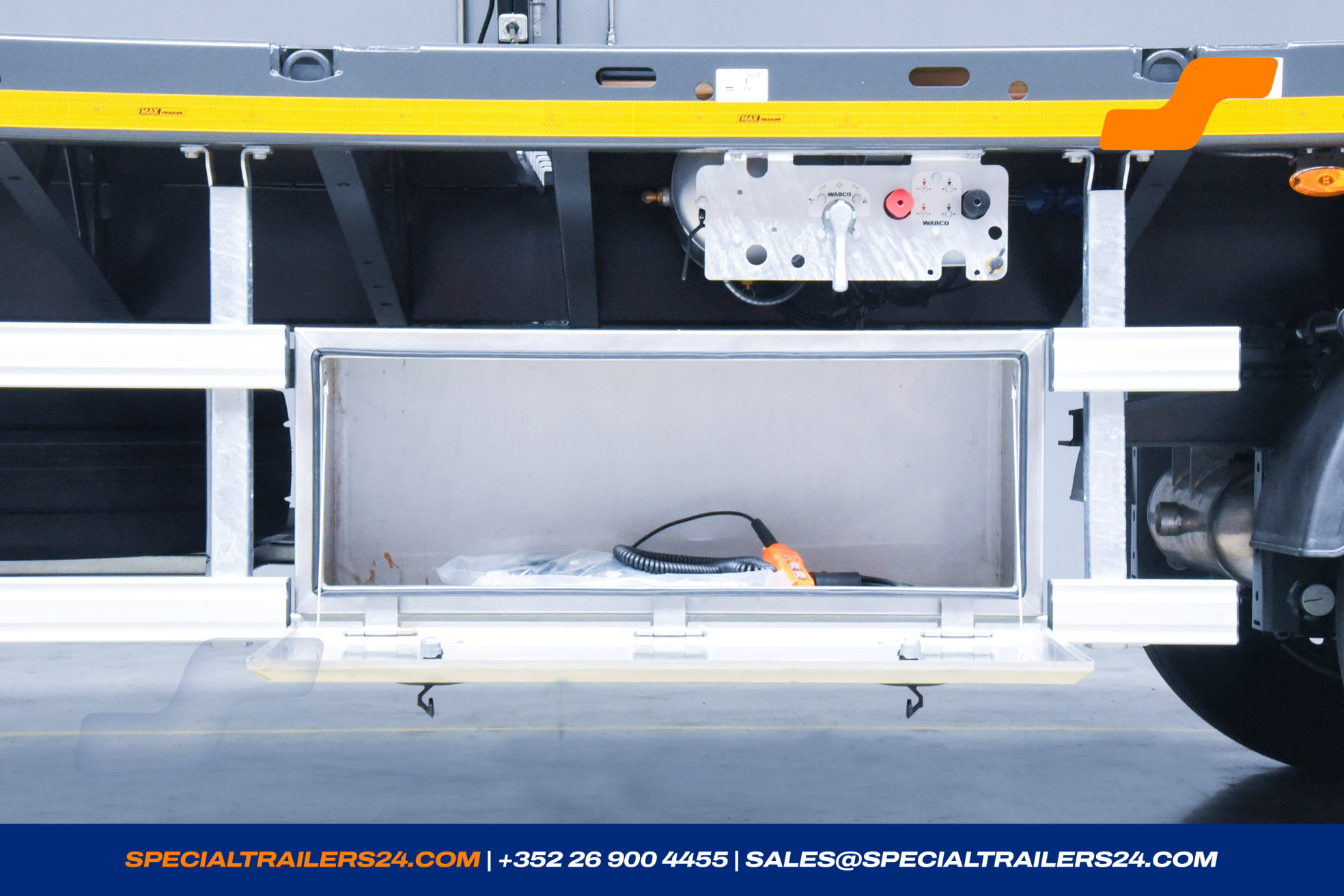 Flatbed trailer MAX Trailer MAX210 Vehicle for sale