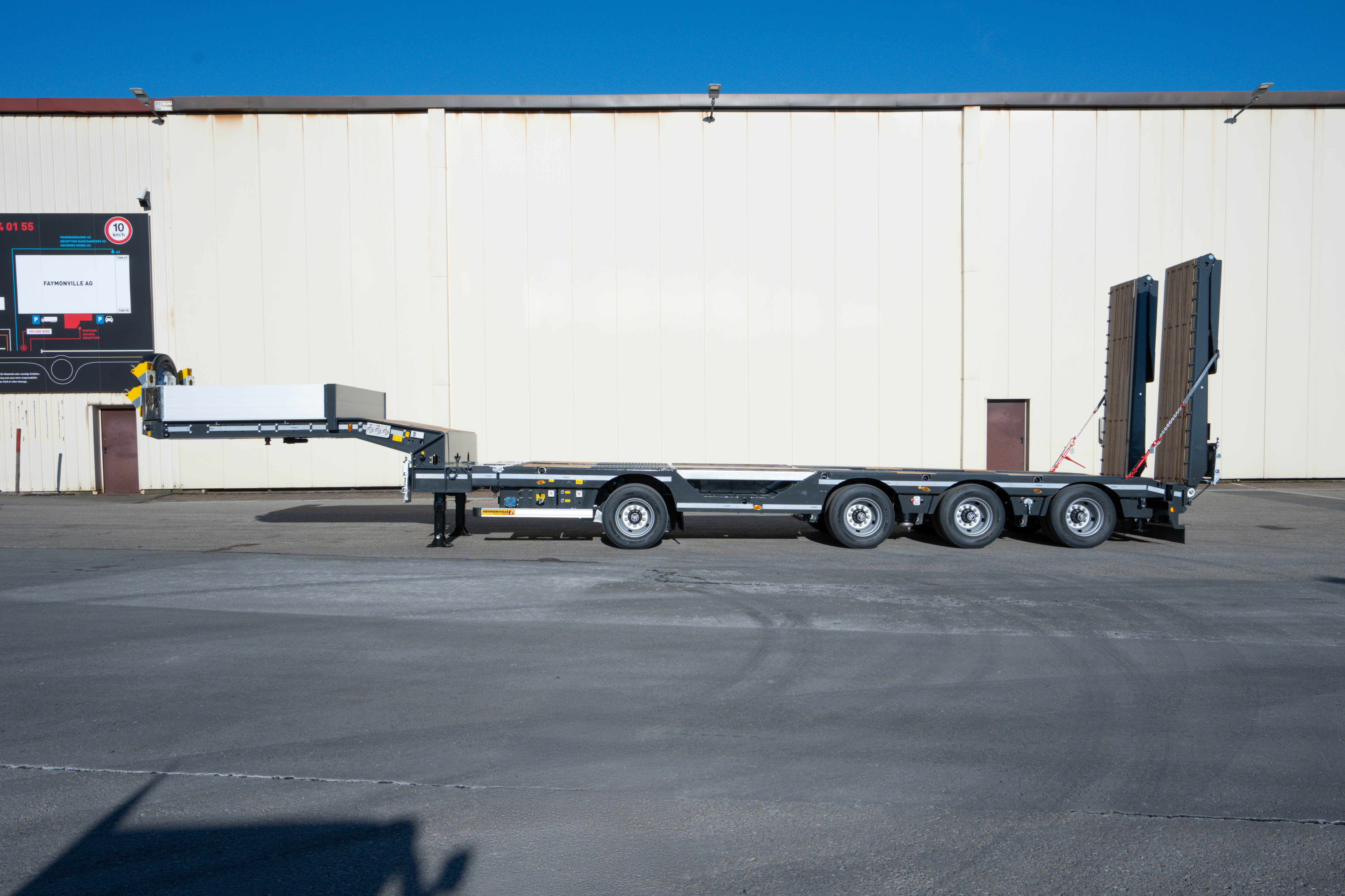 Low loader Faymonville MultiMAX Vehicle for sale