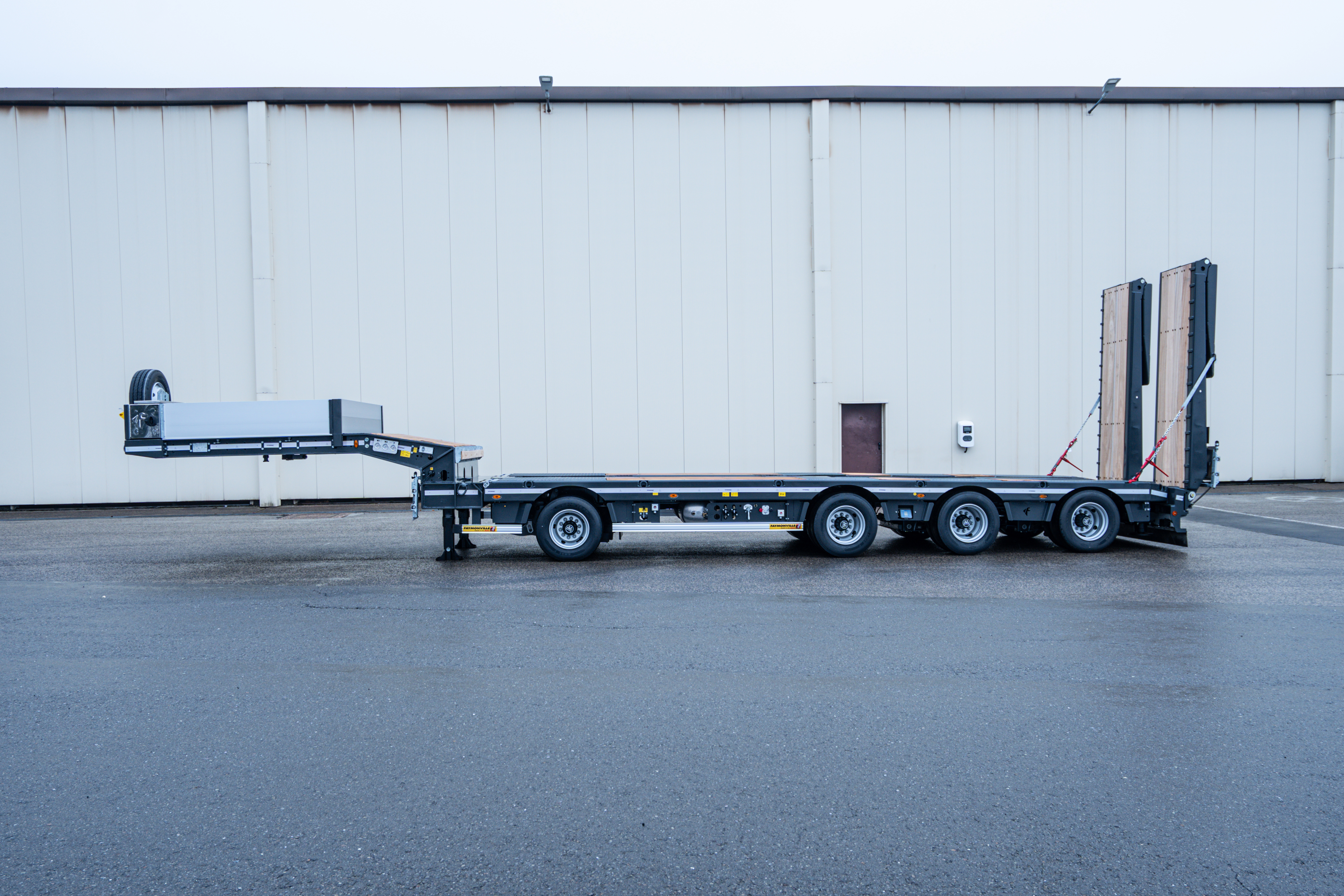 Low loader Faymonville MultiMAX Vehicle for sale