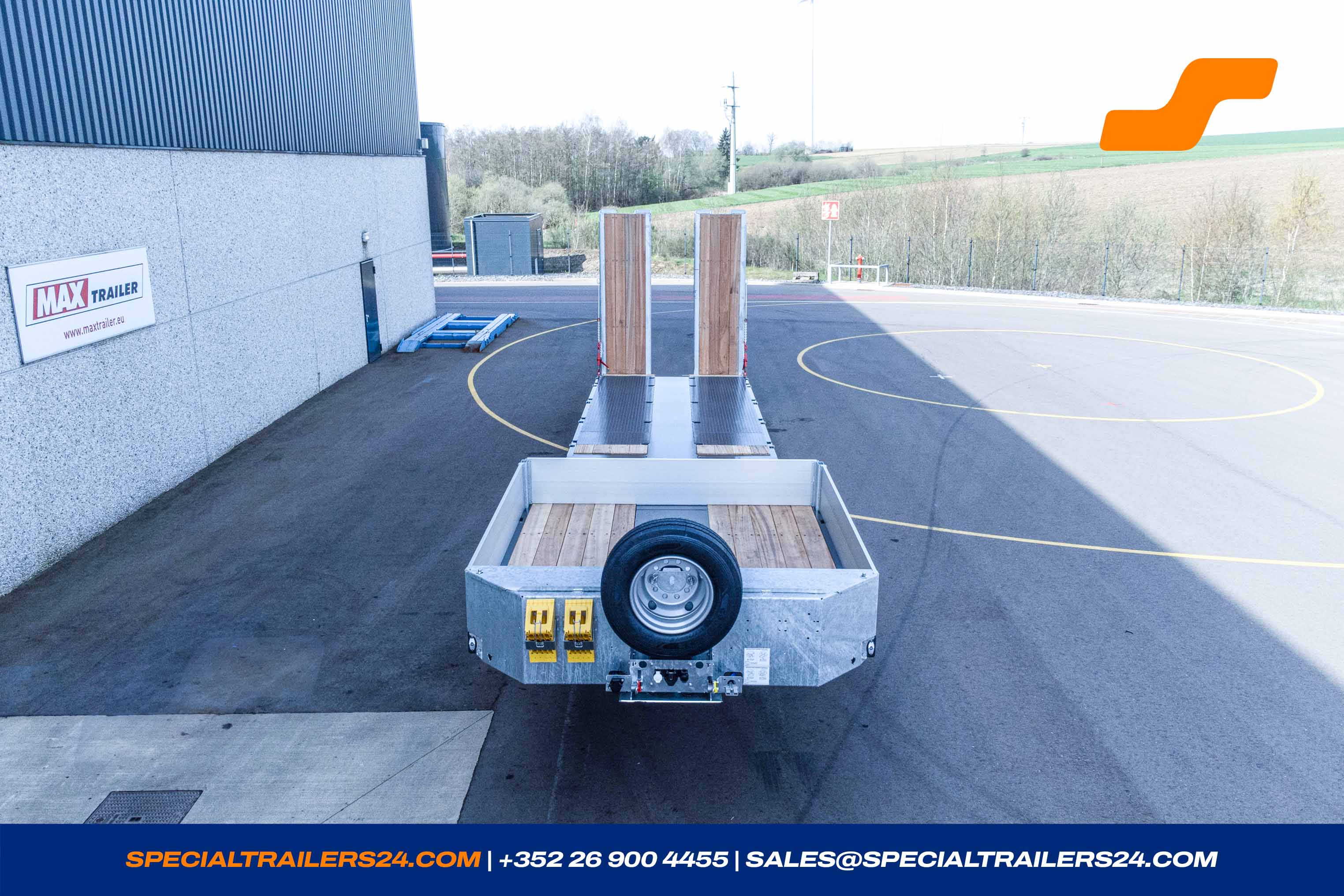 Low loader MAX Trailer MAX100 Vehicle for sale