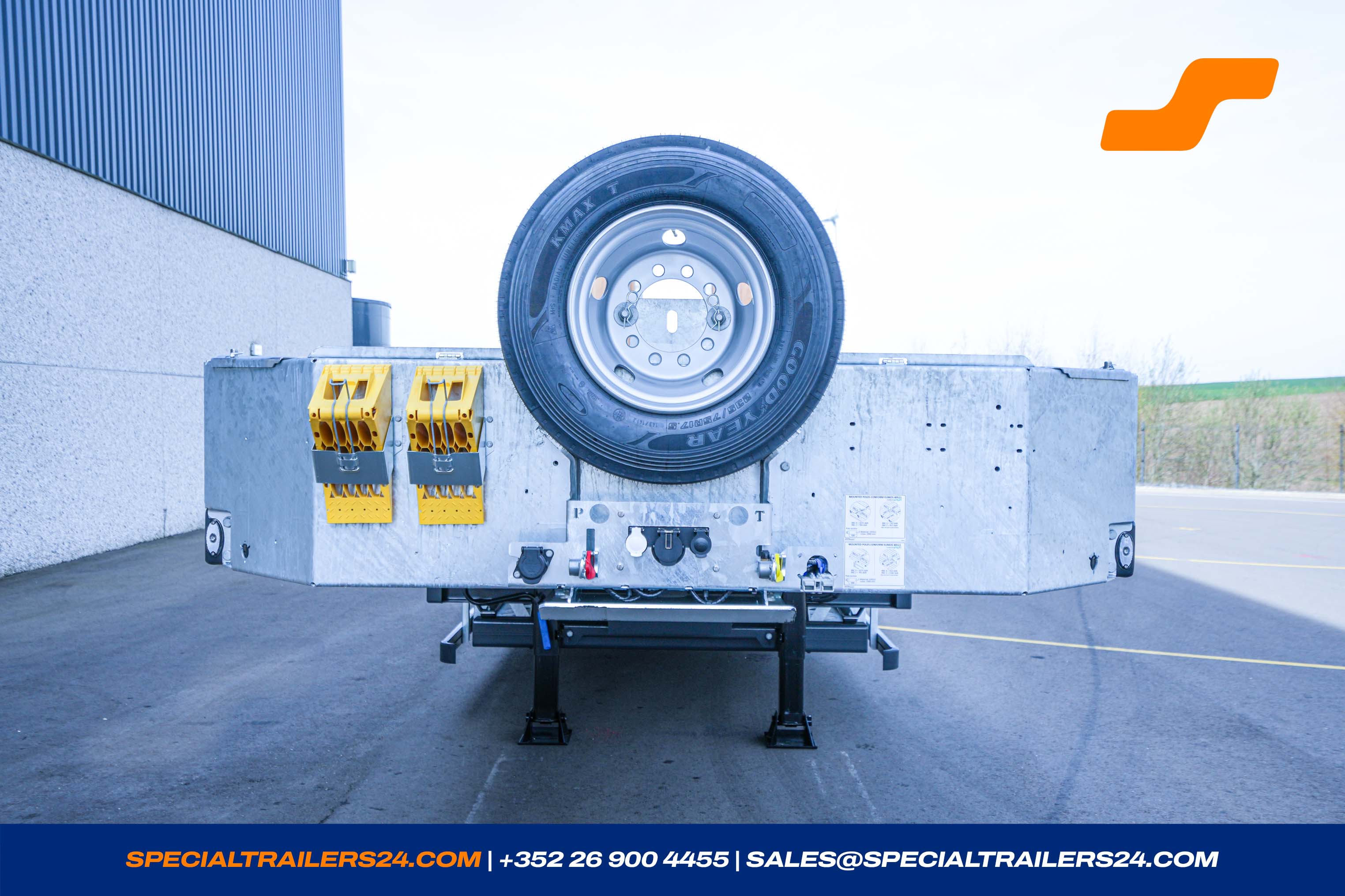 Low loader MAX Trailer MAX100 Vehicle for sale