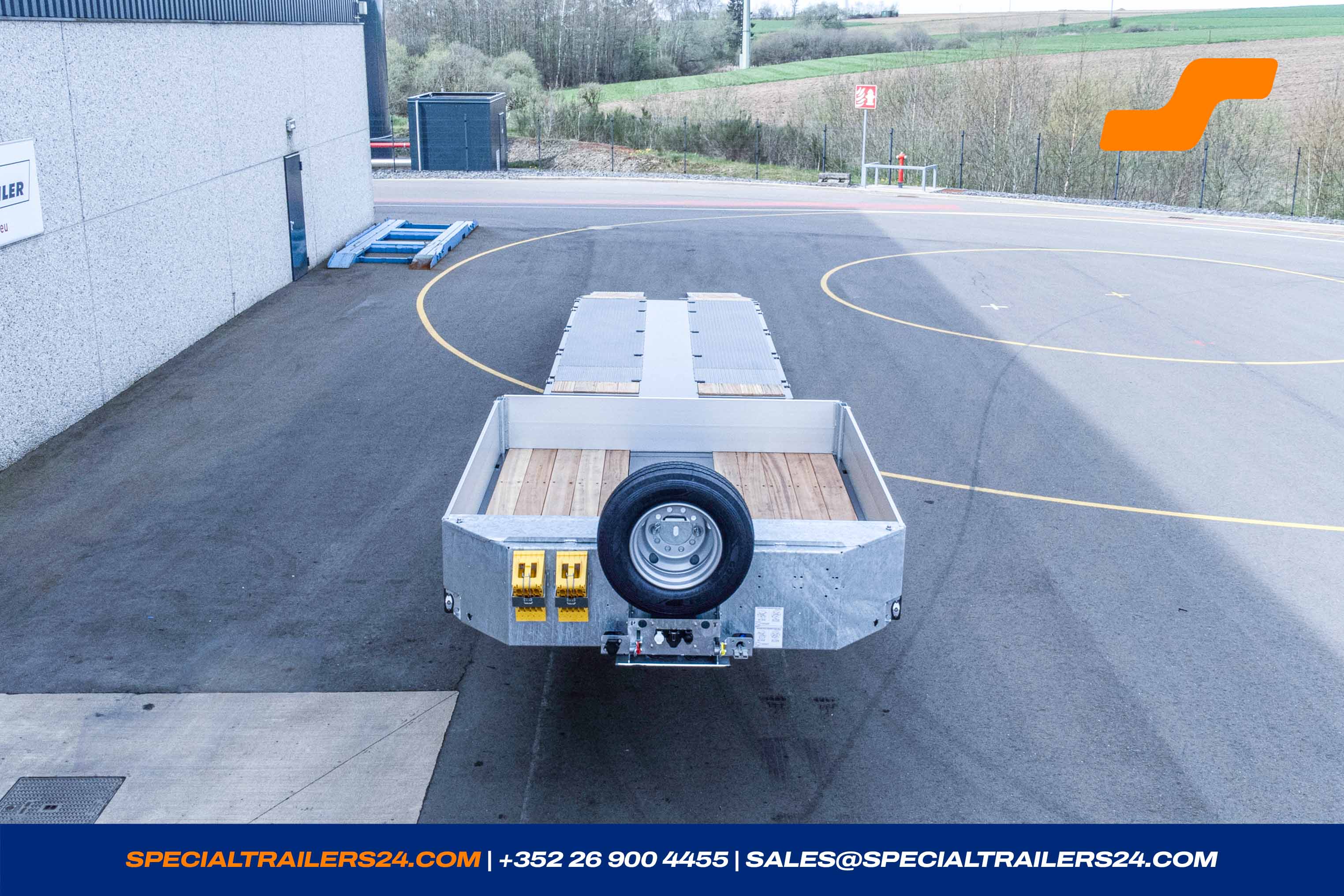 Low loader MAX Trailer MAX100 Vehicle for sale