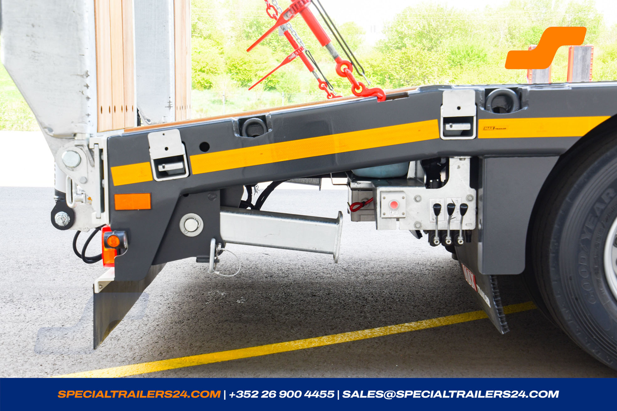 Low loader MAX Trailer MAX100 Vehicle for sale