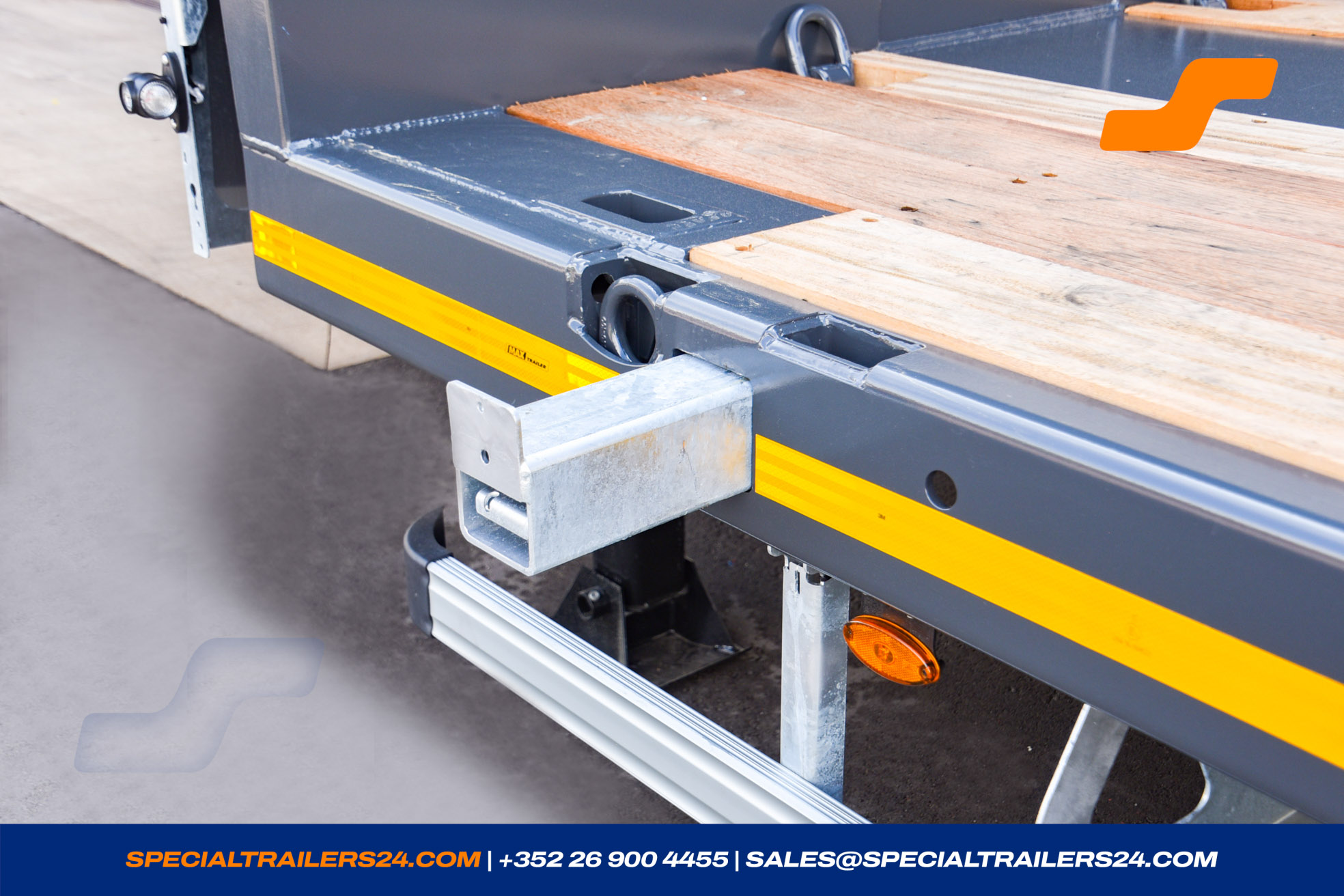 Low loader MAX Trailer MAX100 Vehicle for sale