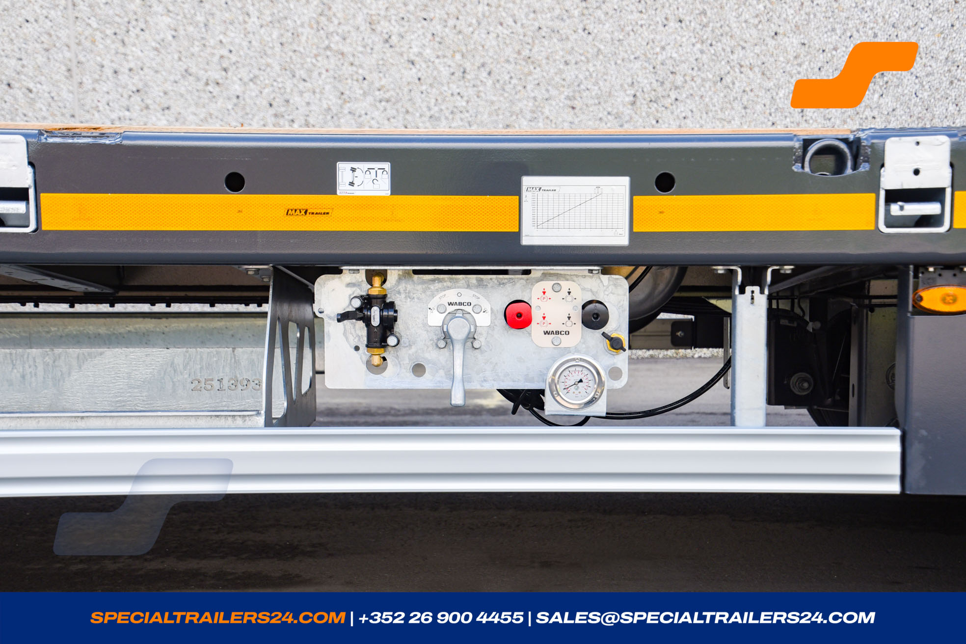 Low loader MAX Trailer MAX100 Vehicle for sale