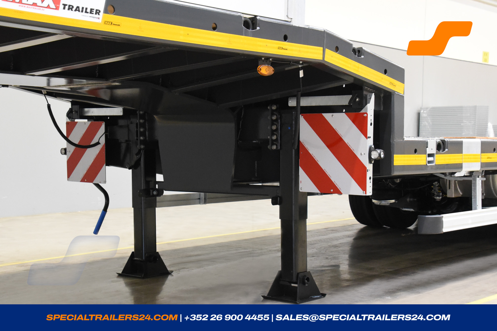 Low loader MAX Trailer MAX100 Vehicle for sale