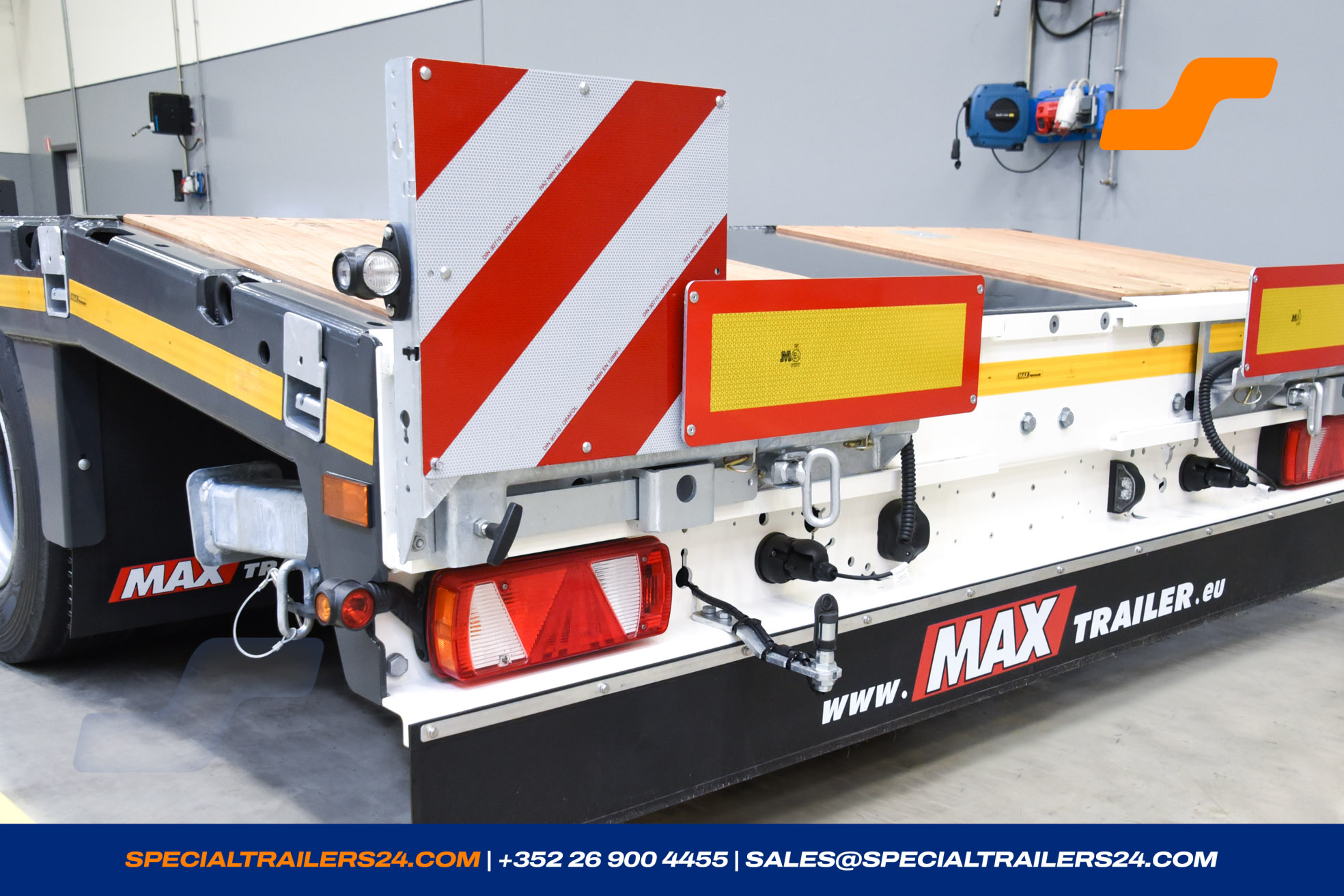 Low loader MAX Trailer MAX100 Vehicle for sale