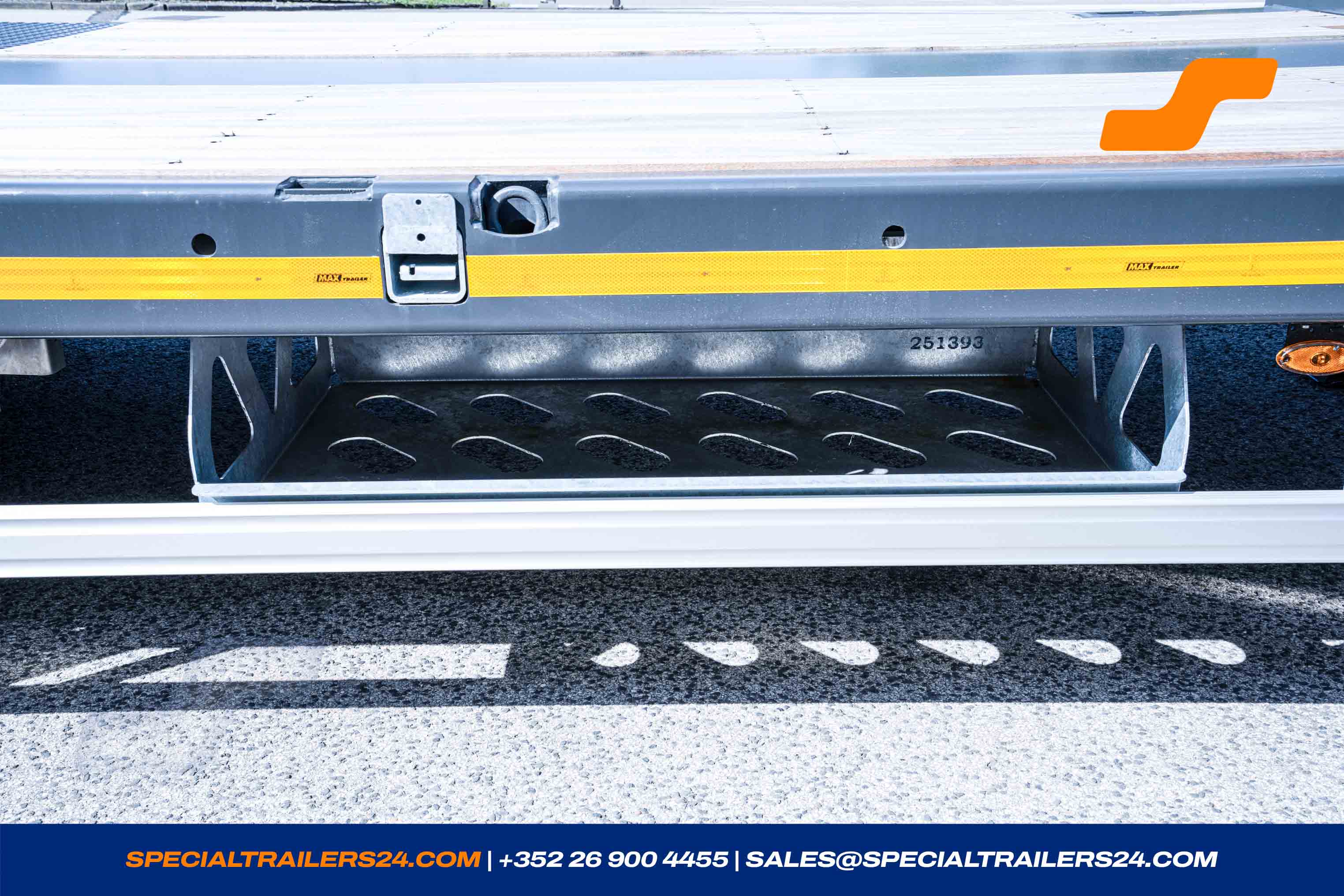 Low loader MAX Trailer MAX100 Vehicle for sale