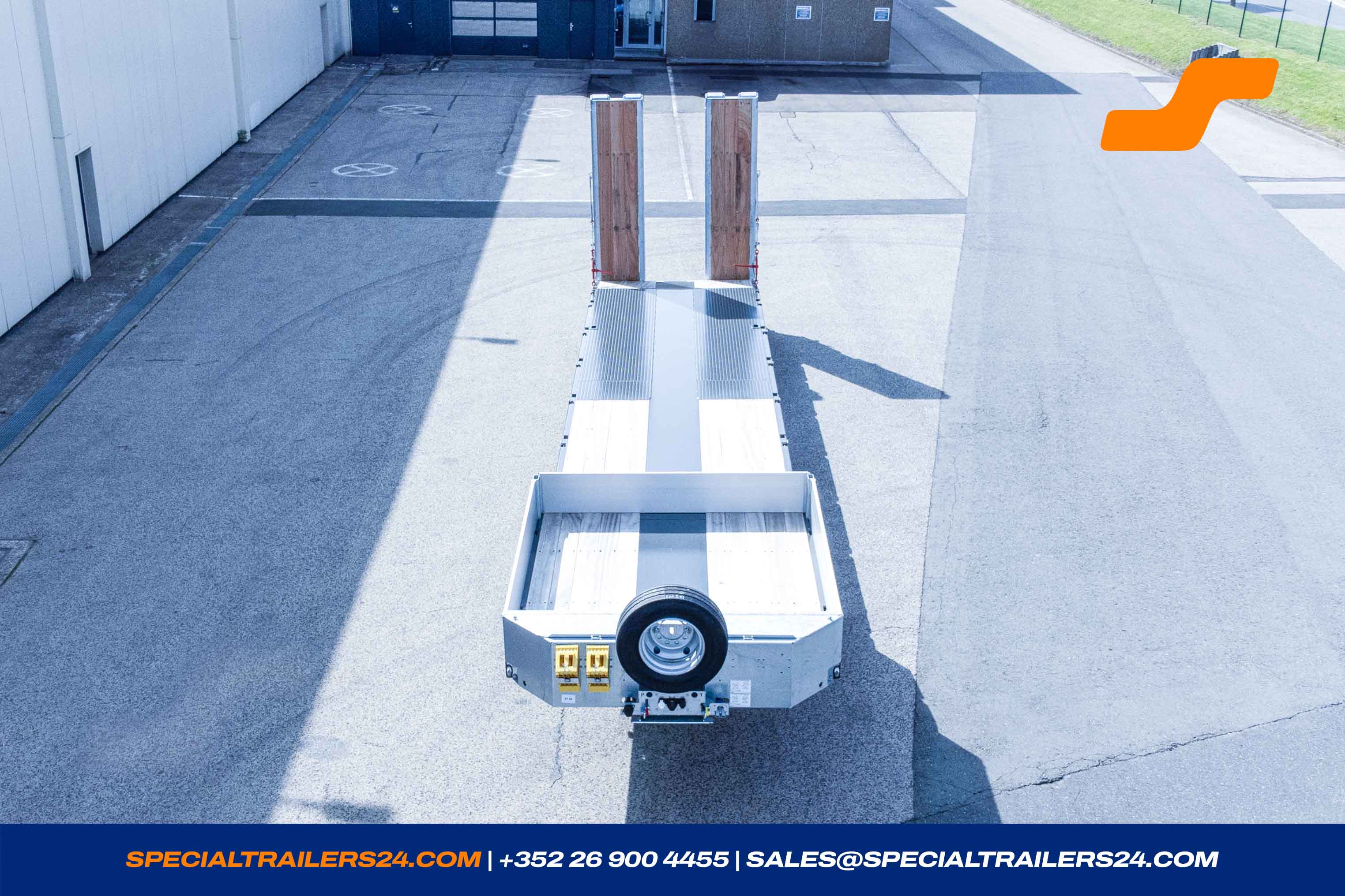 Low loader MAX Trailer MAX100 Vehicle for sale