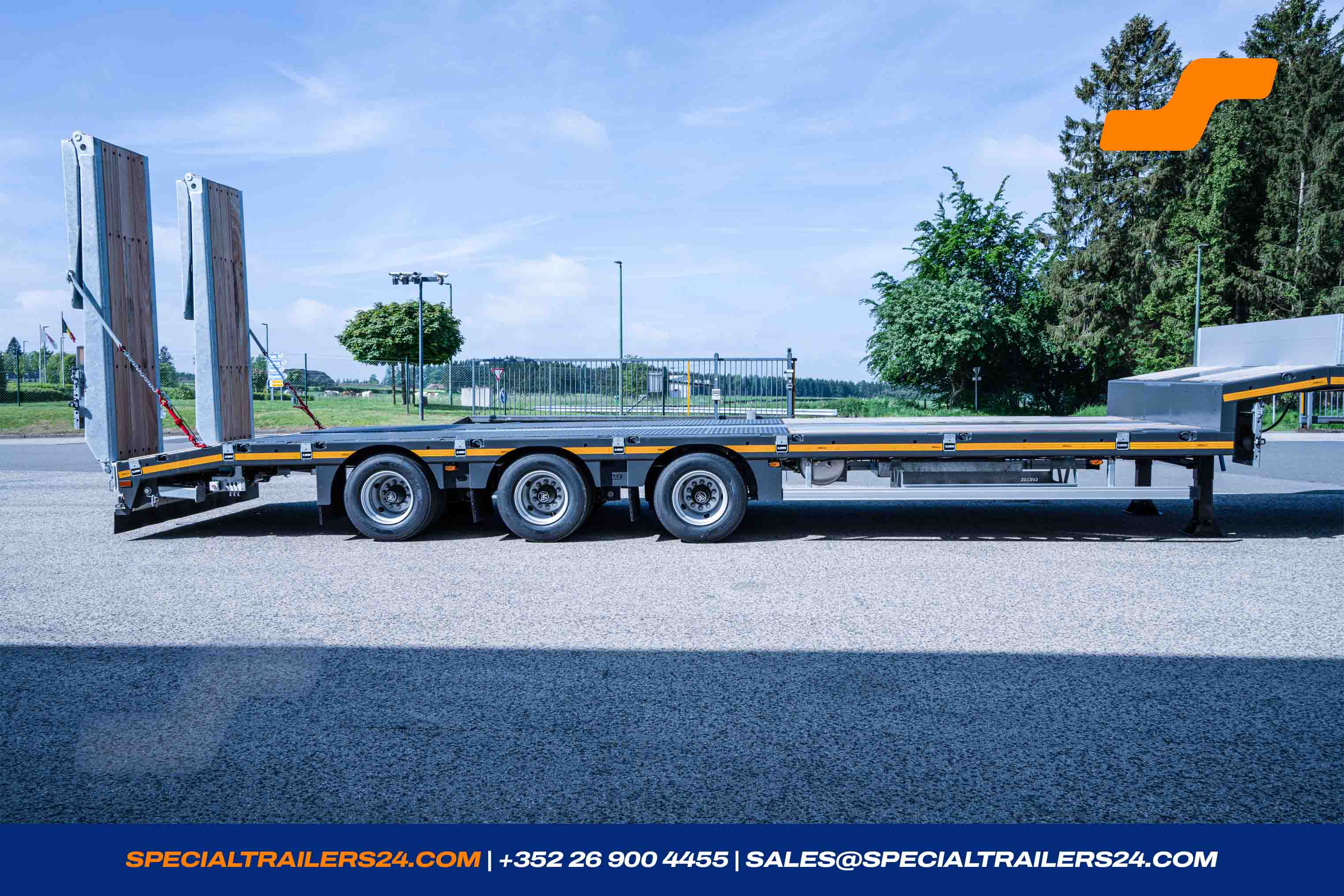 Low loader MAX Trailer MAX100 Vehicle for sale
