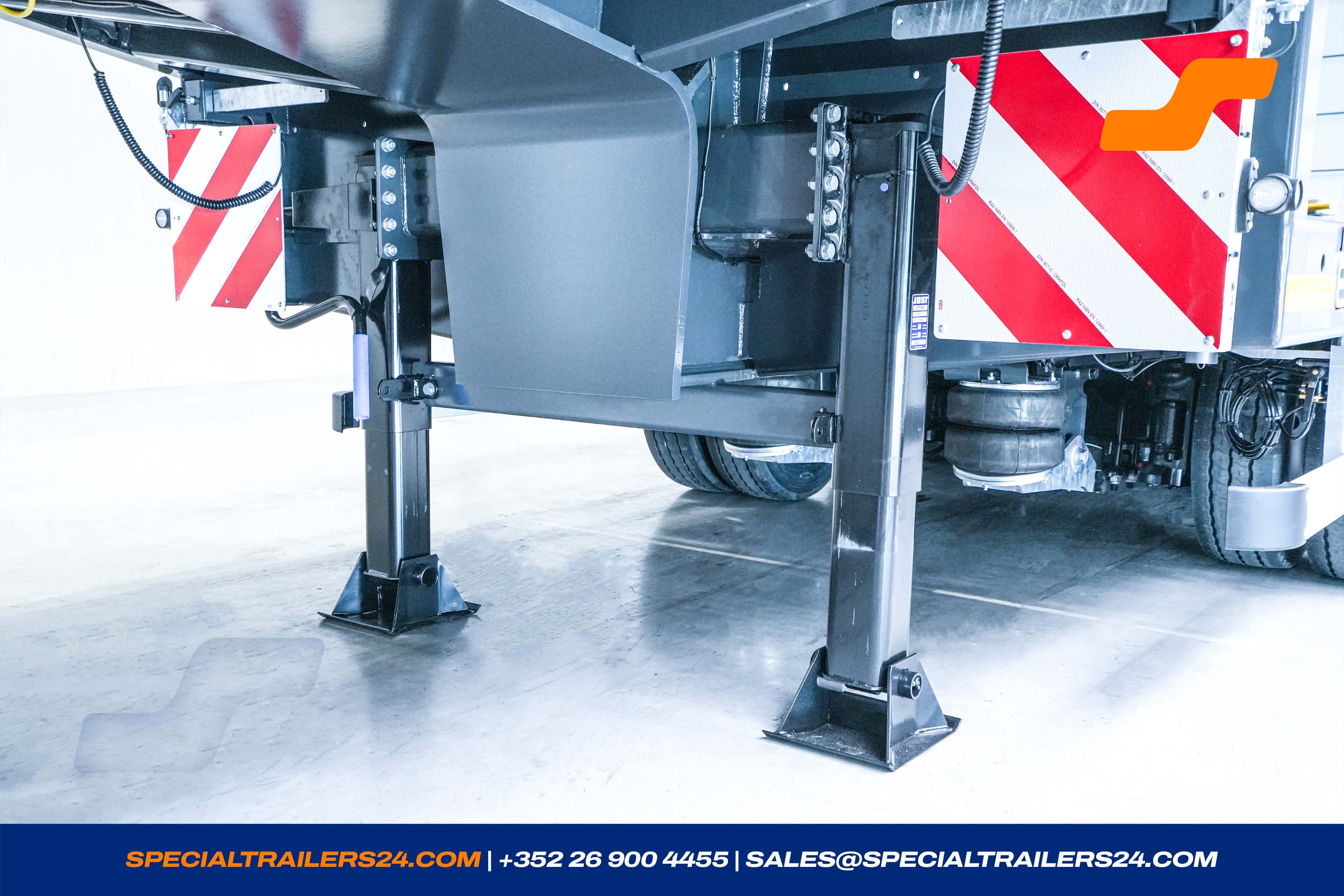 Low loader MAX Trailer MAX100 Vehicle for sale