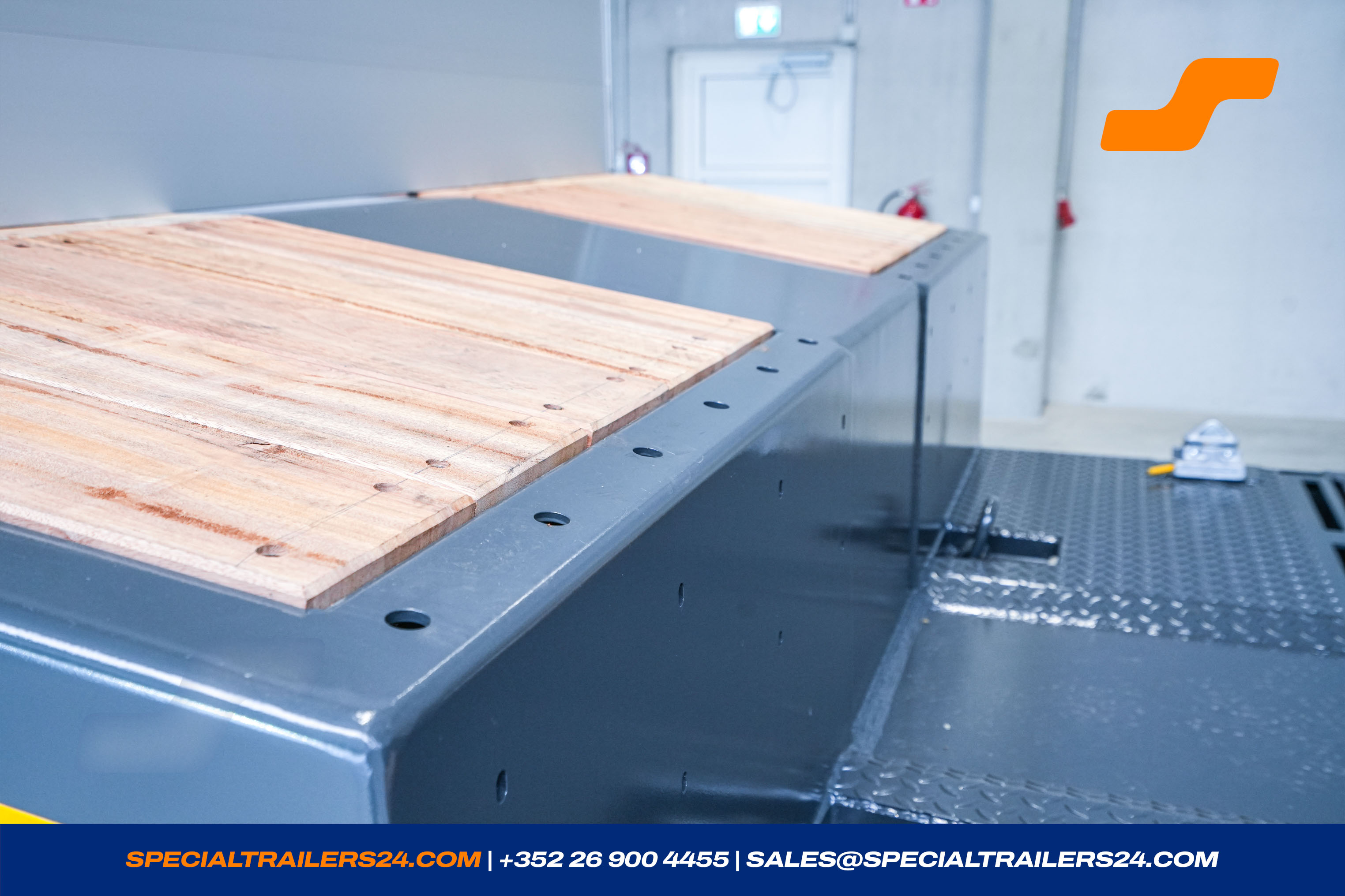 Low loader MAX Trailer MAX100 Vehicle for sale