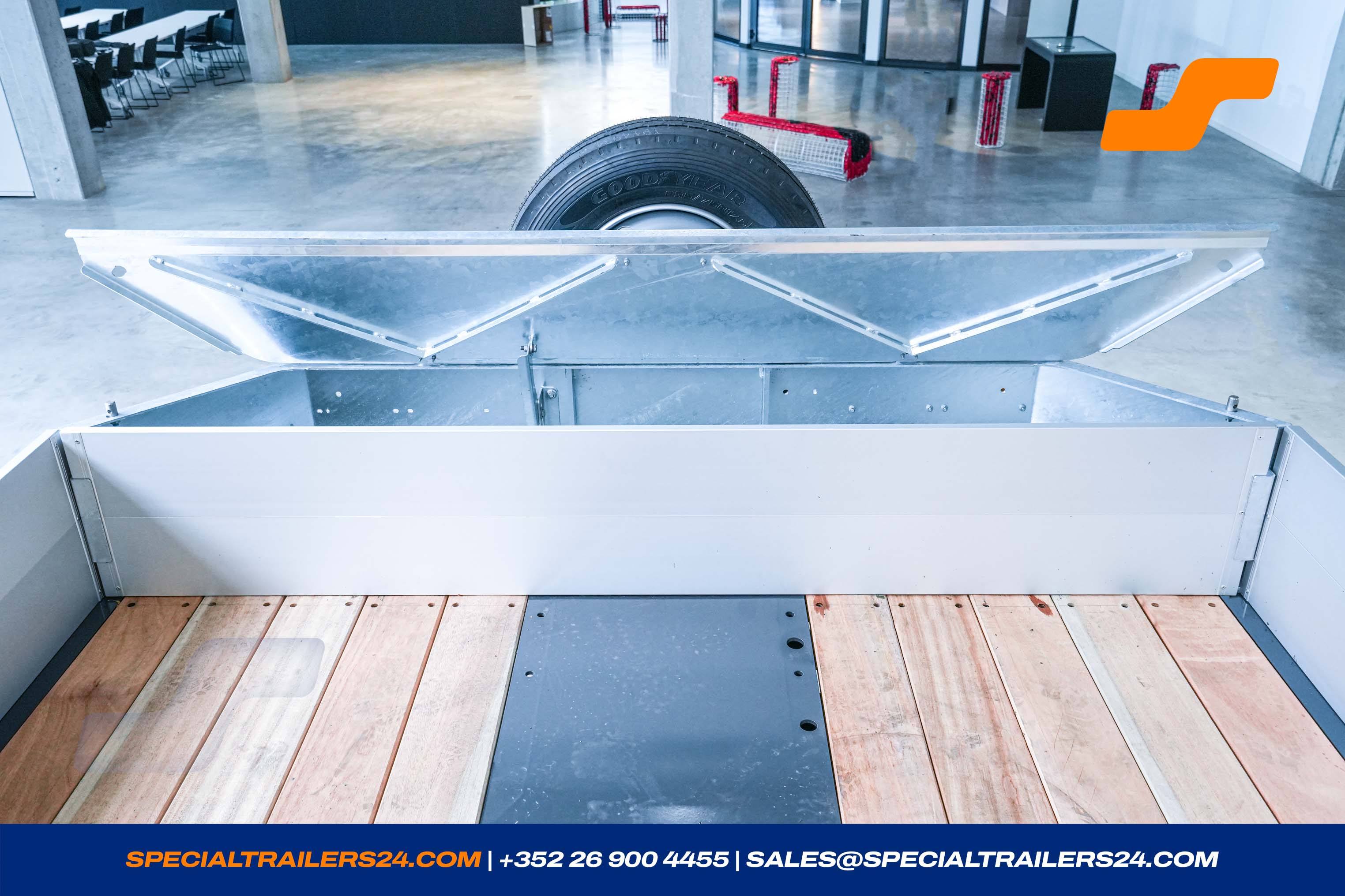 Low loader MAX Trailer MAX100 Vehicle for sale