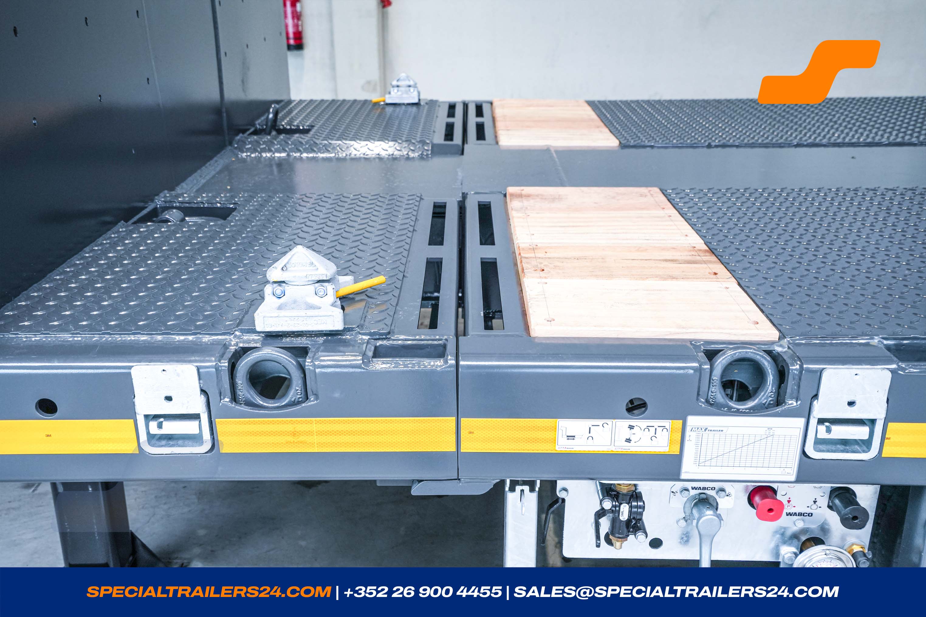 Low loader MAX Trailer MAX100 Vehicle for sale