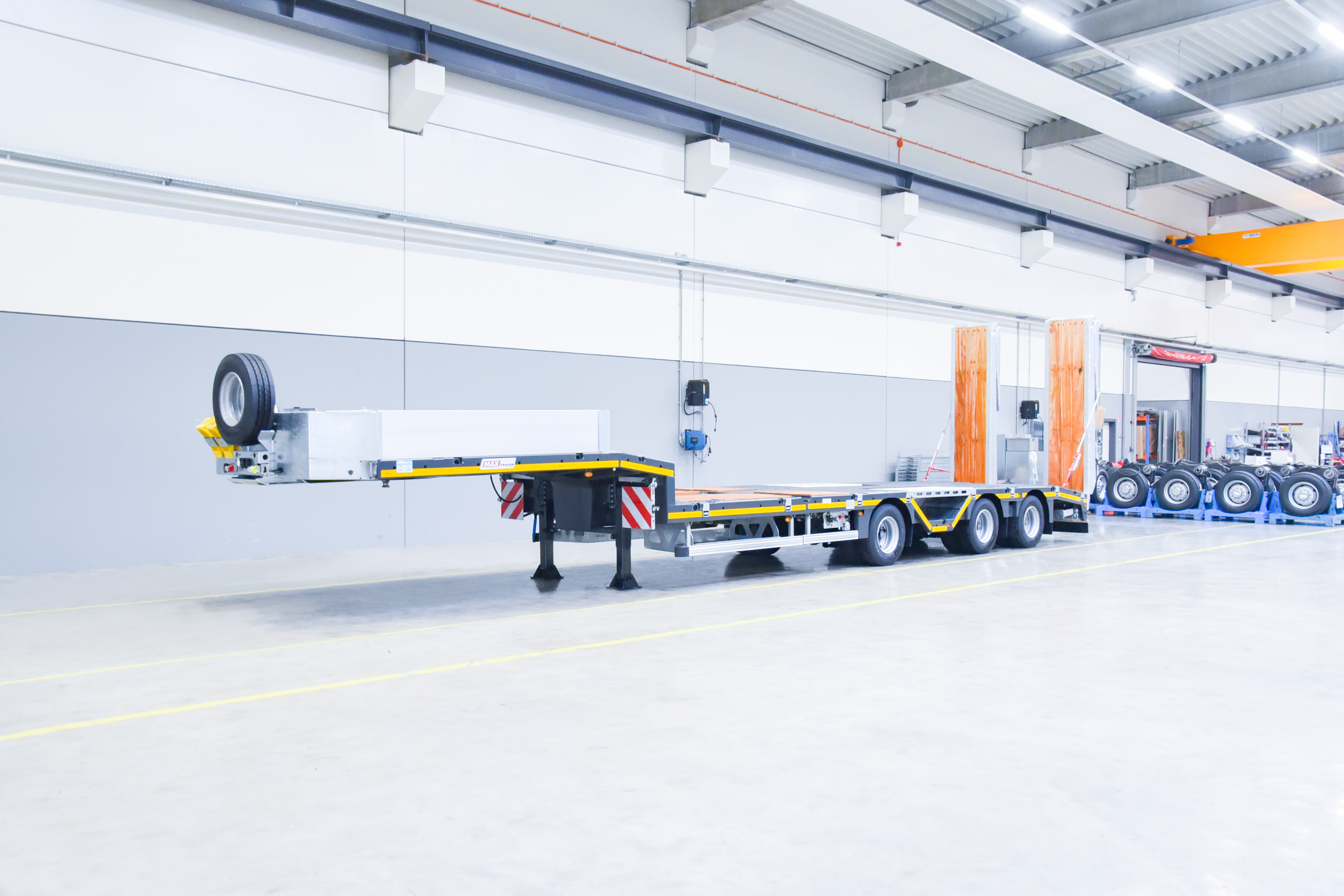 Low loader MAX Trailer MAX100 Vehicle for sale