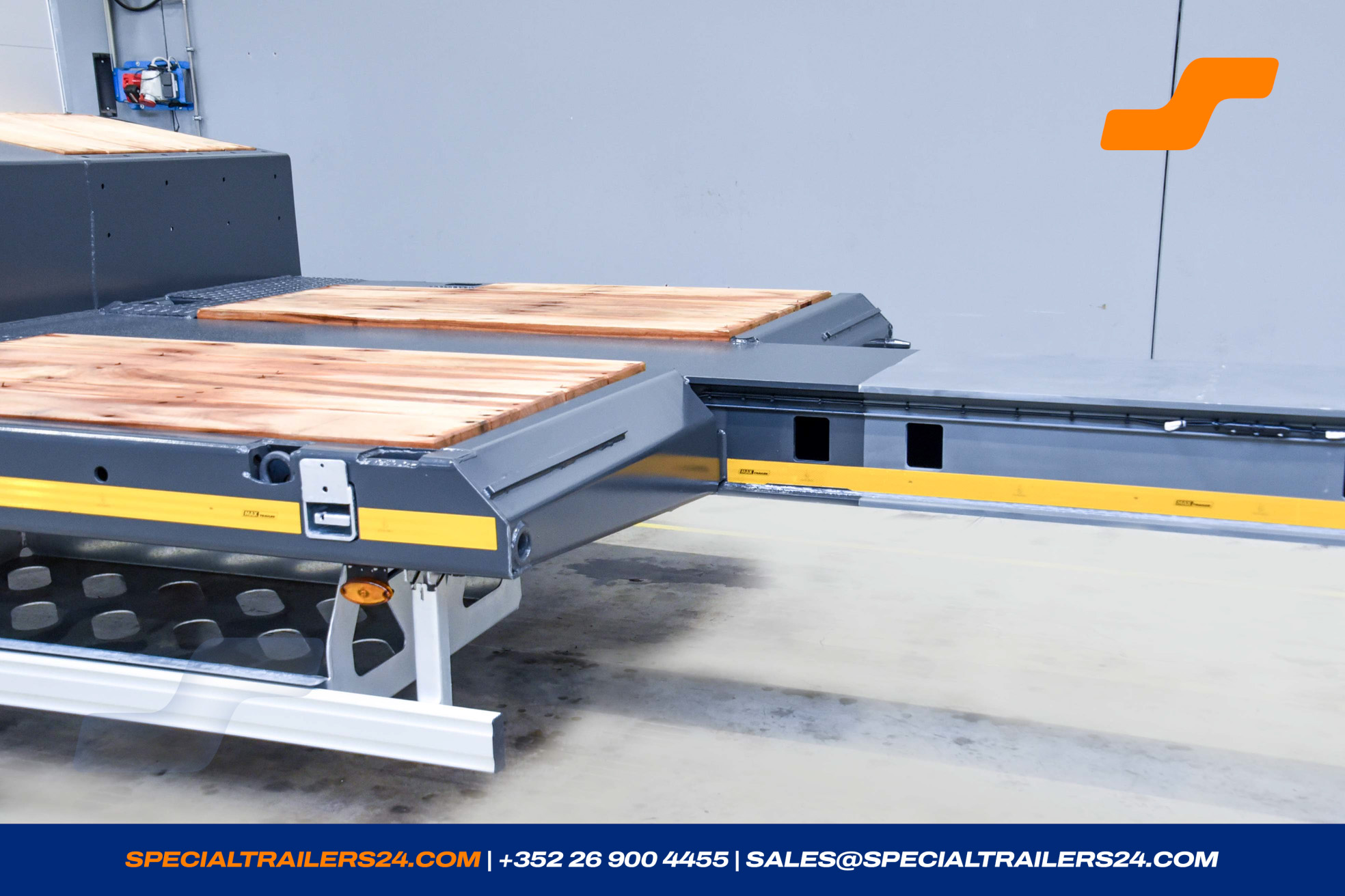 Low loader MAX Trailer MAX100 Vehicle for sale