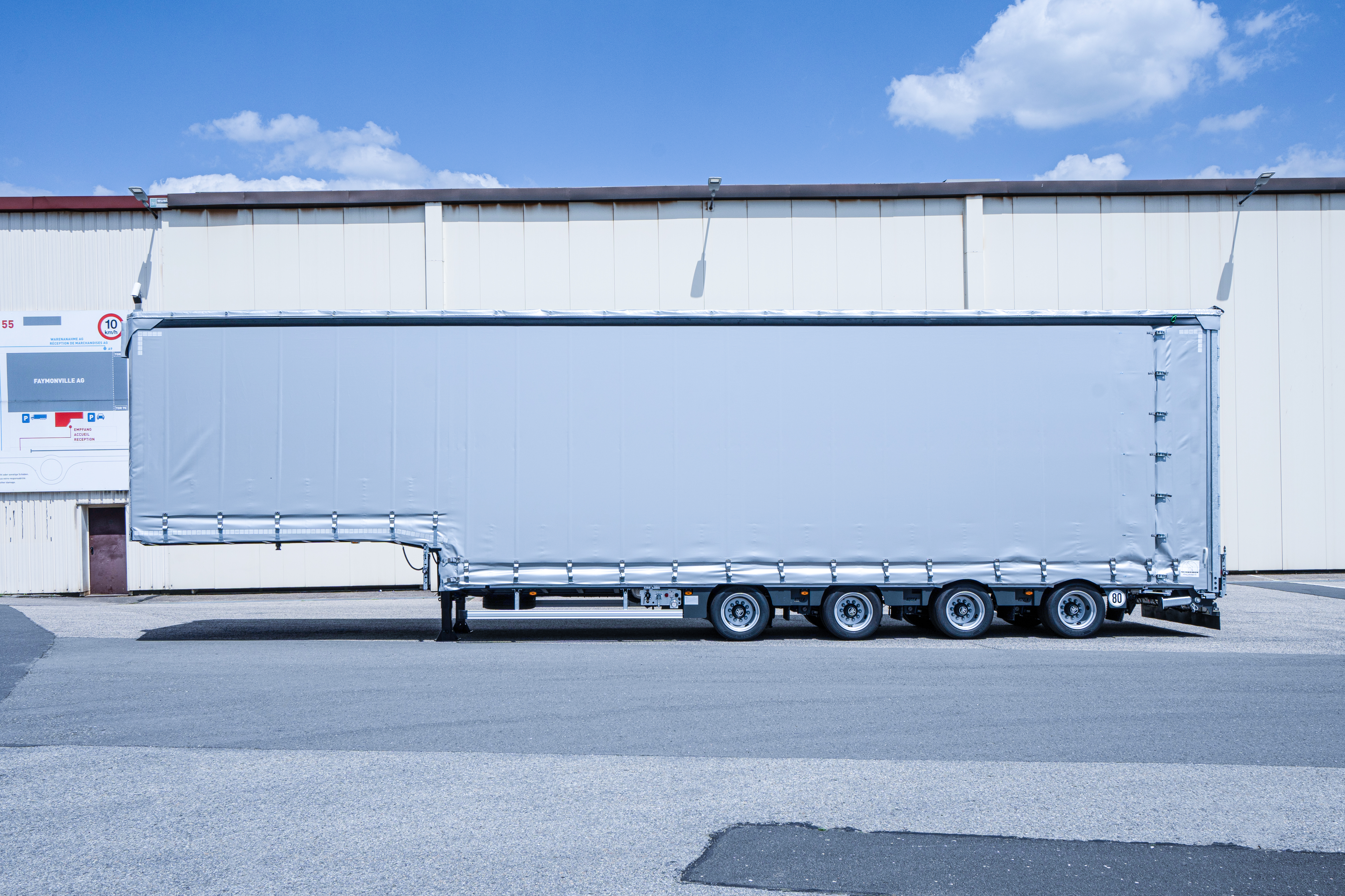 Low loader MAX Trailer MAX100 Vehicle for sale