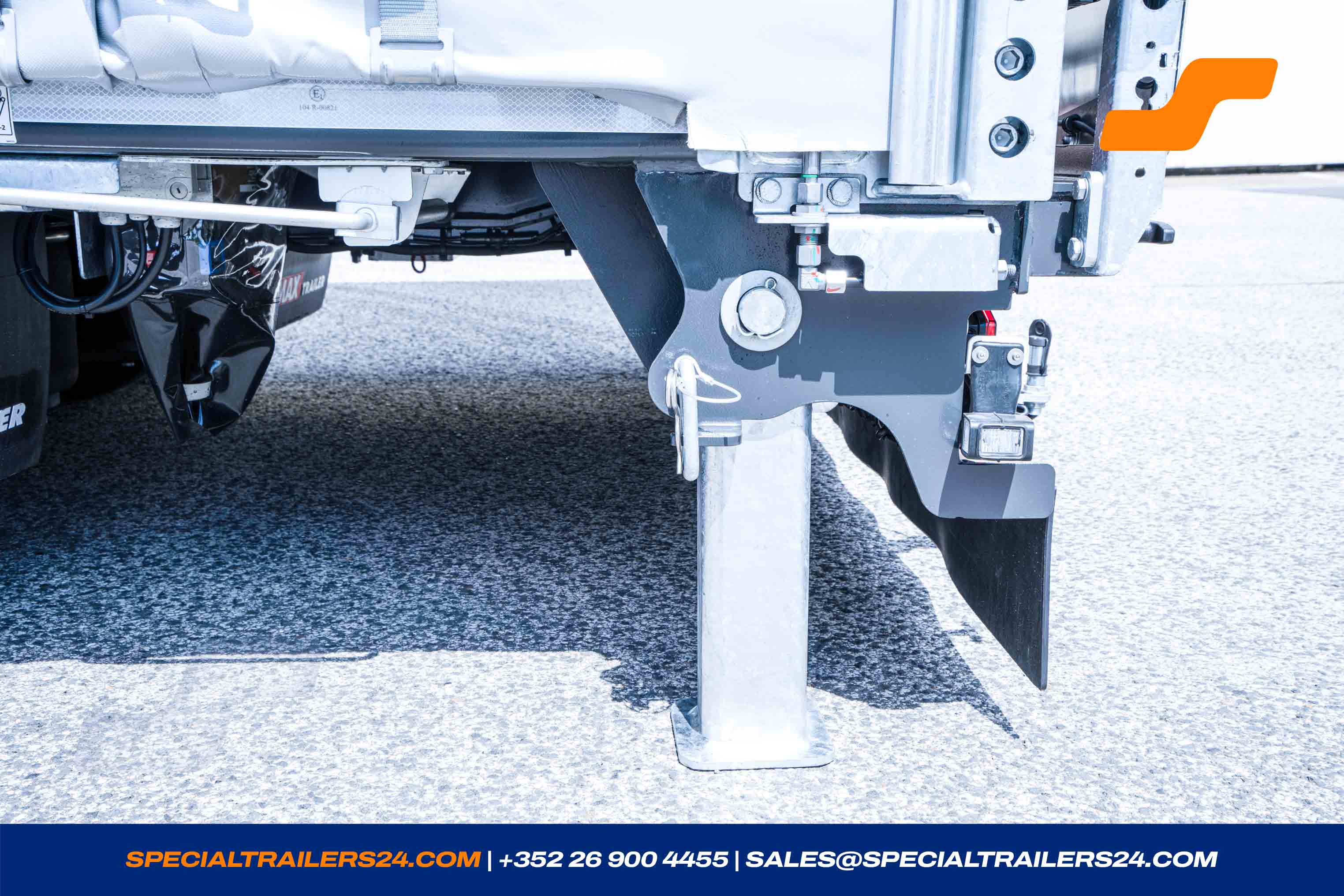 Low loader MAX Trailer MAX100 Vehicle for sale