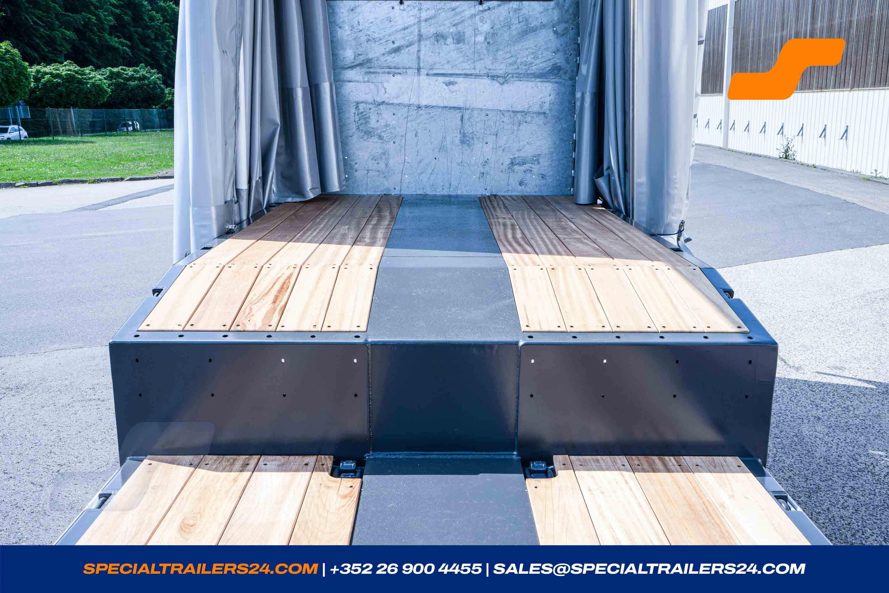 Low loader MAX Trailer MAX100 Vehicle for sale