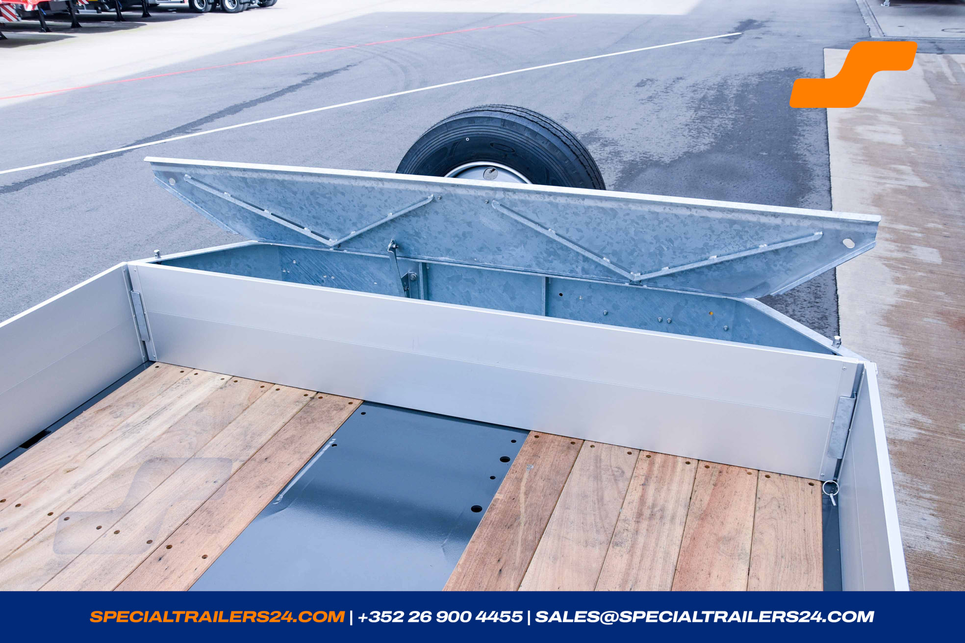 Low loader MAX Trailer MAX100 Vehicle for sale