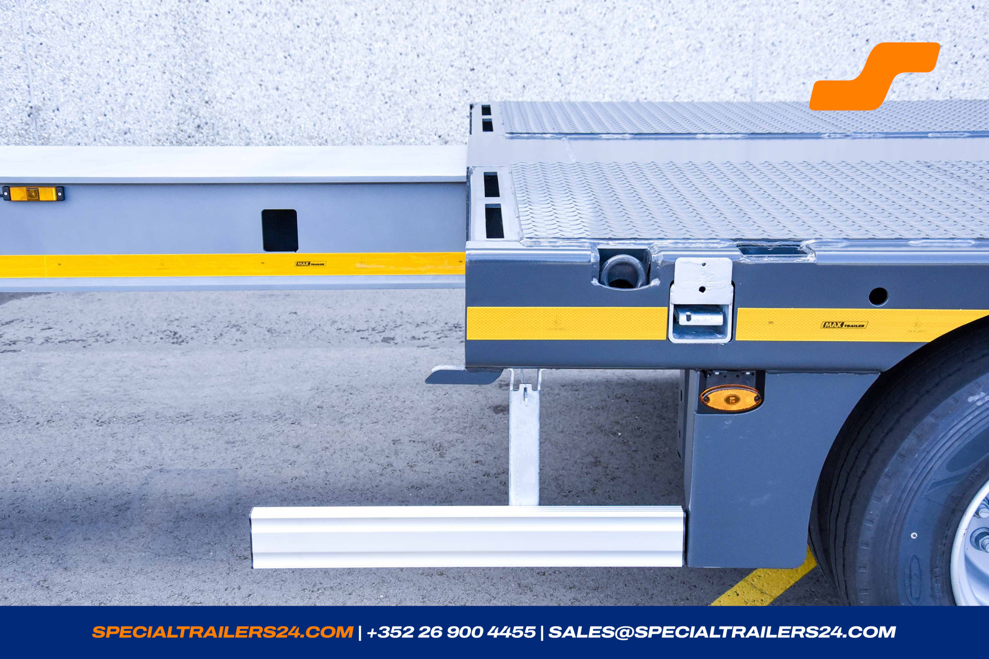 Low loader MAX Trailer MAX100 Vehicle for sale