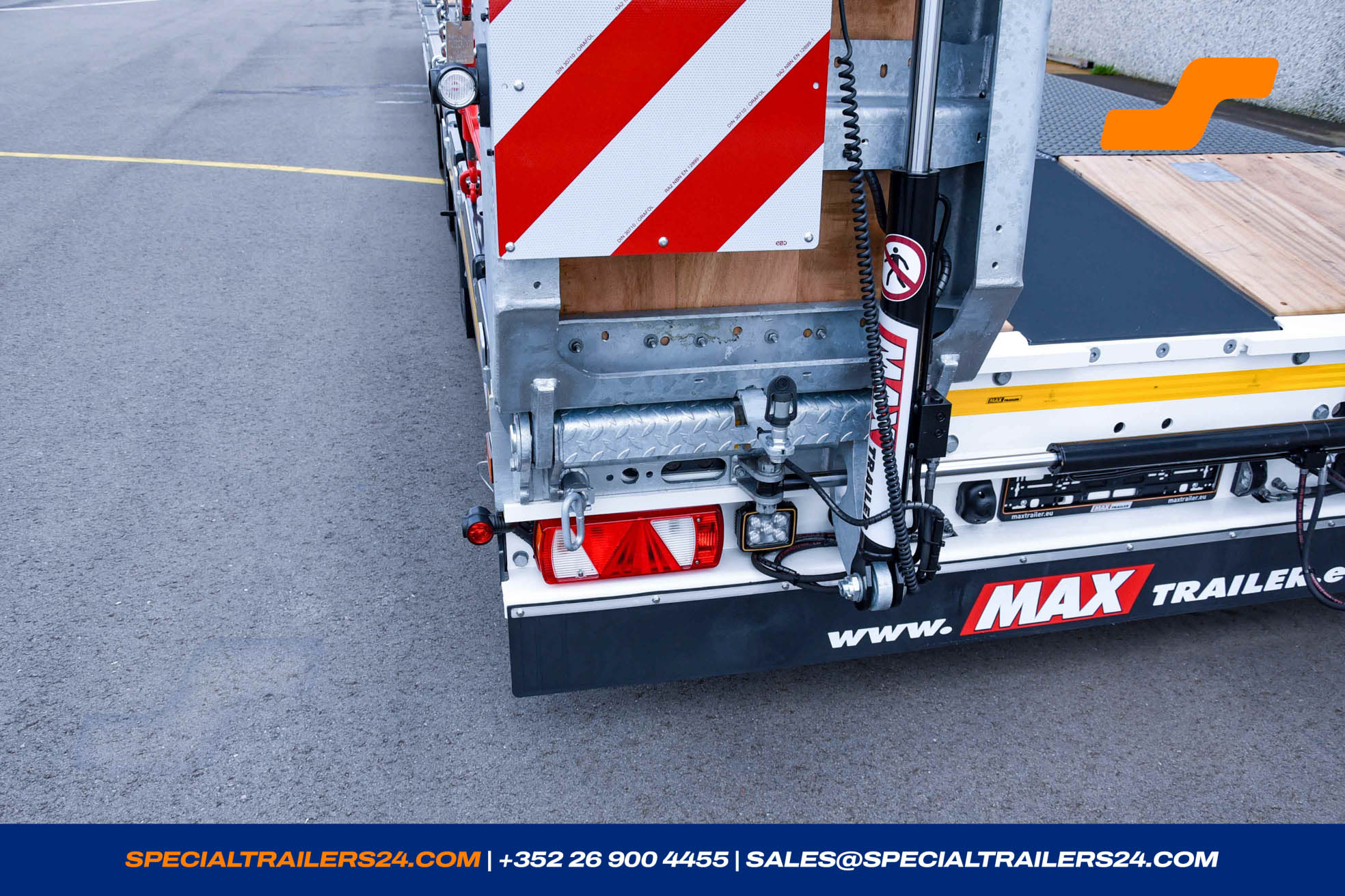 Low loader MAX Trailer MAX100 Vehicle for sale