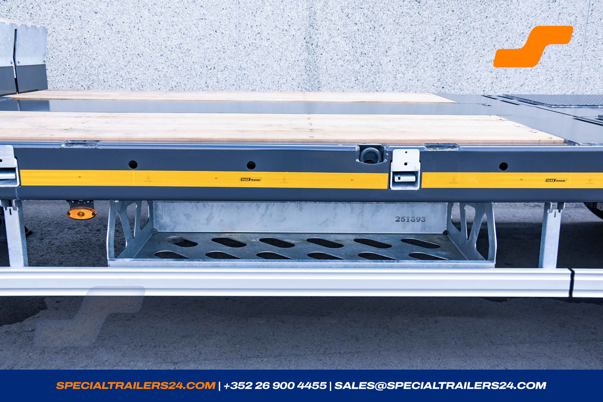 Low loader MAX Trailer MAX100 Vehicle for sale