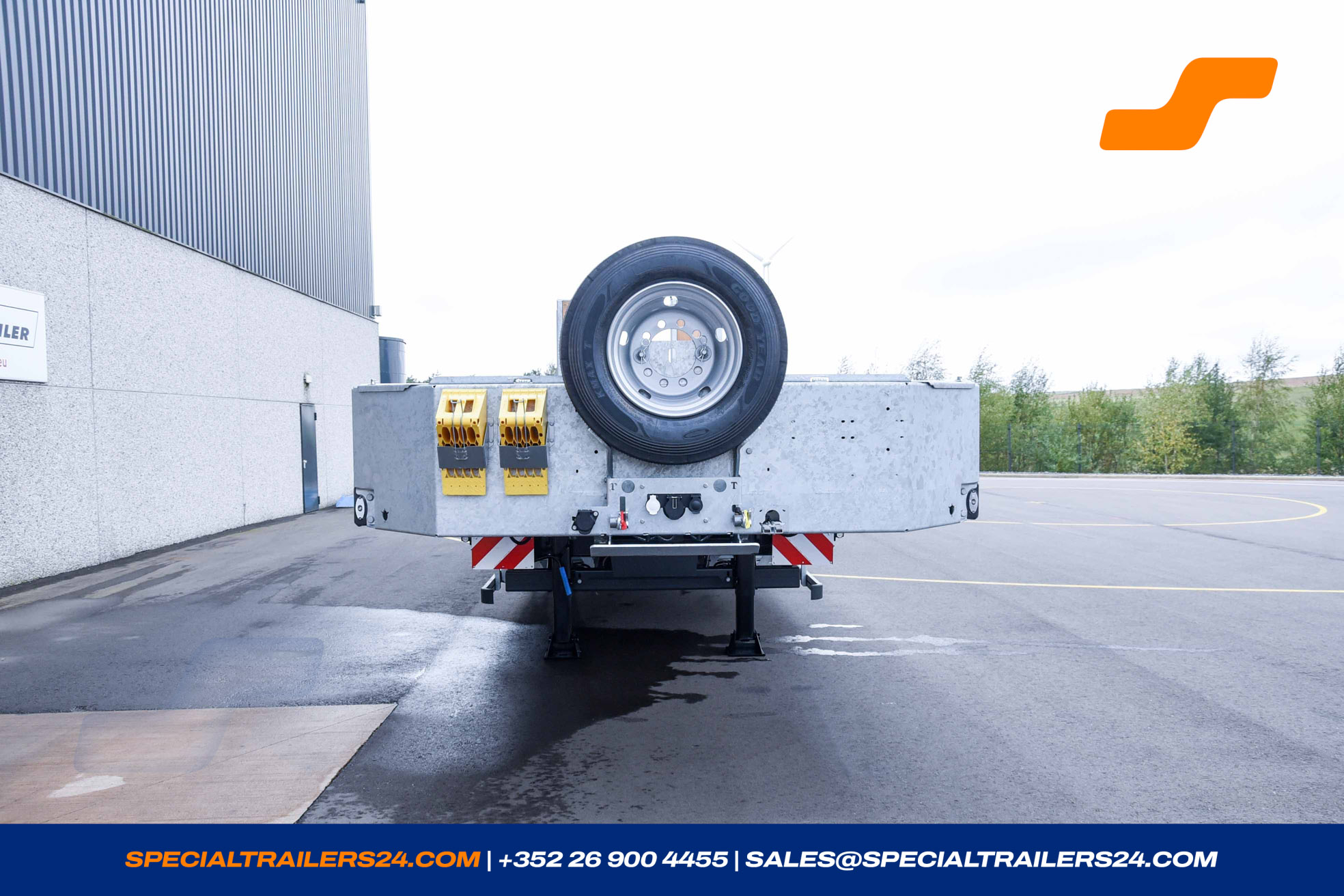 Low loader MAX Trailer MAX100 Vehicle for sale