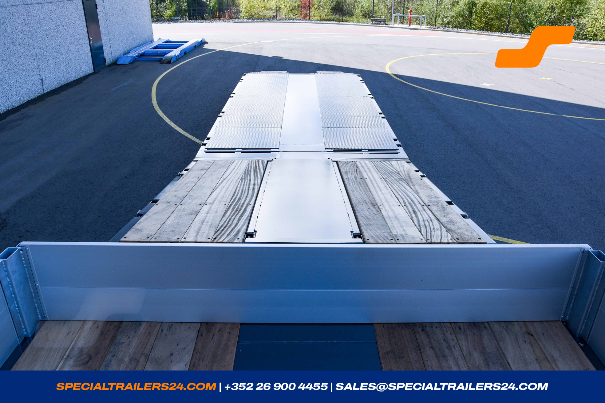 Low loader MAX Trailer MAX100 Vehicle for sale