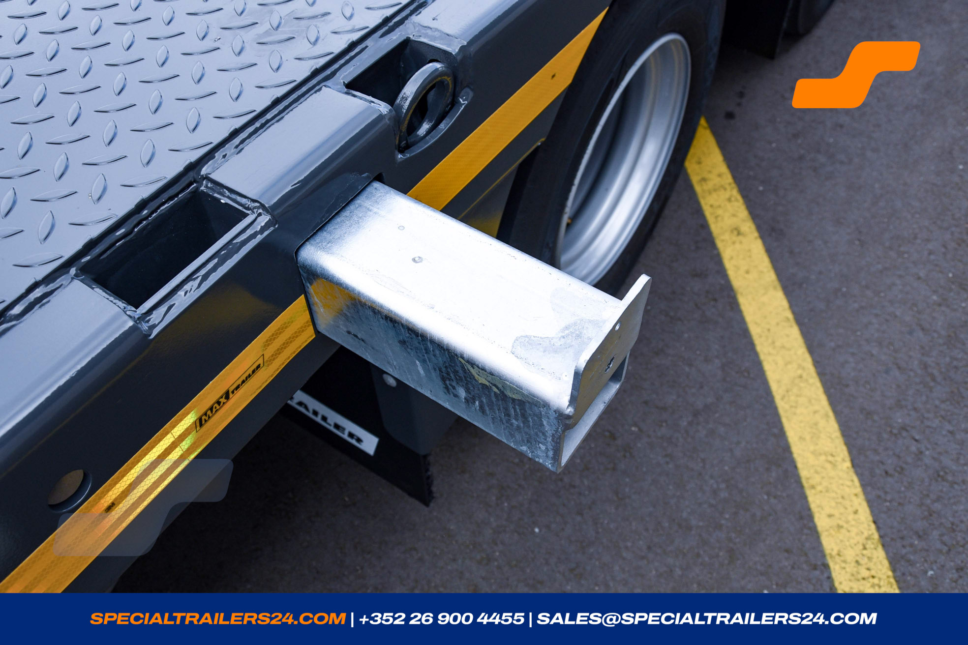 Low loader MAX Trailer MAX100 Vehicle for sale