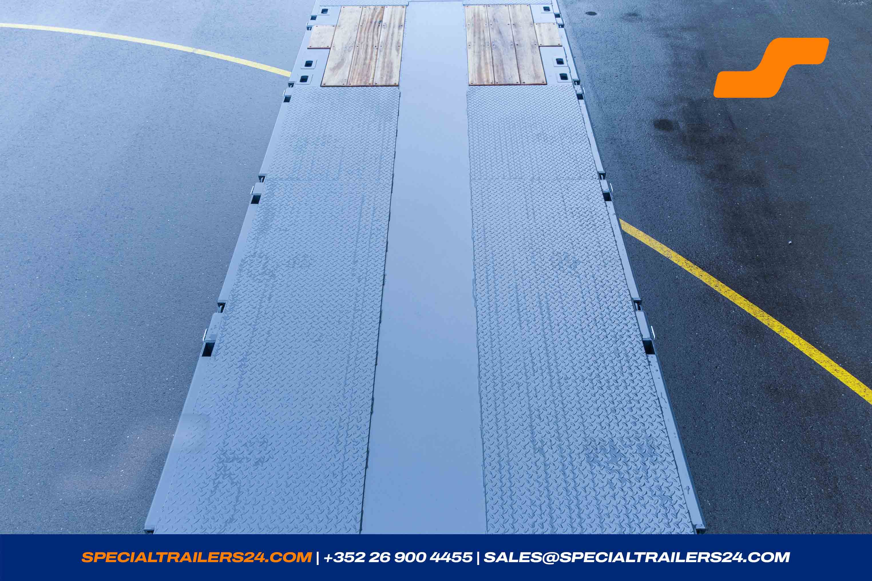 Low loader MAX Trailer MAX110 Vehicle for sale