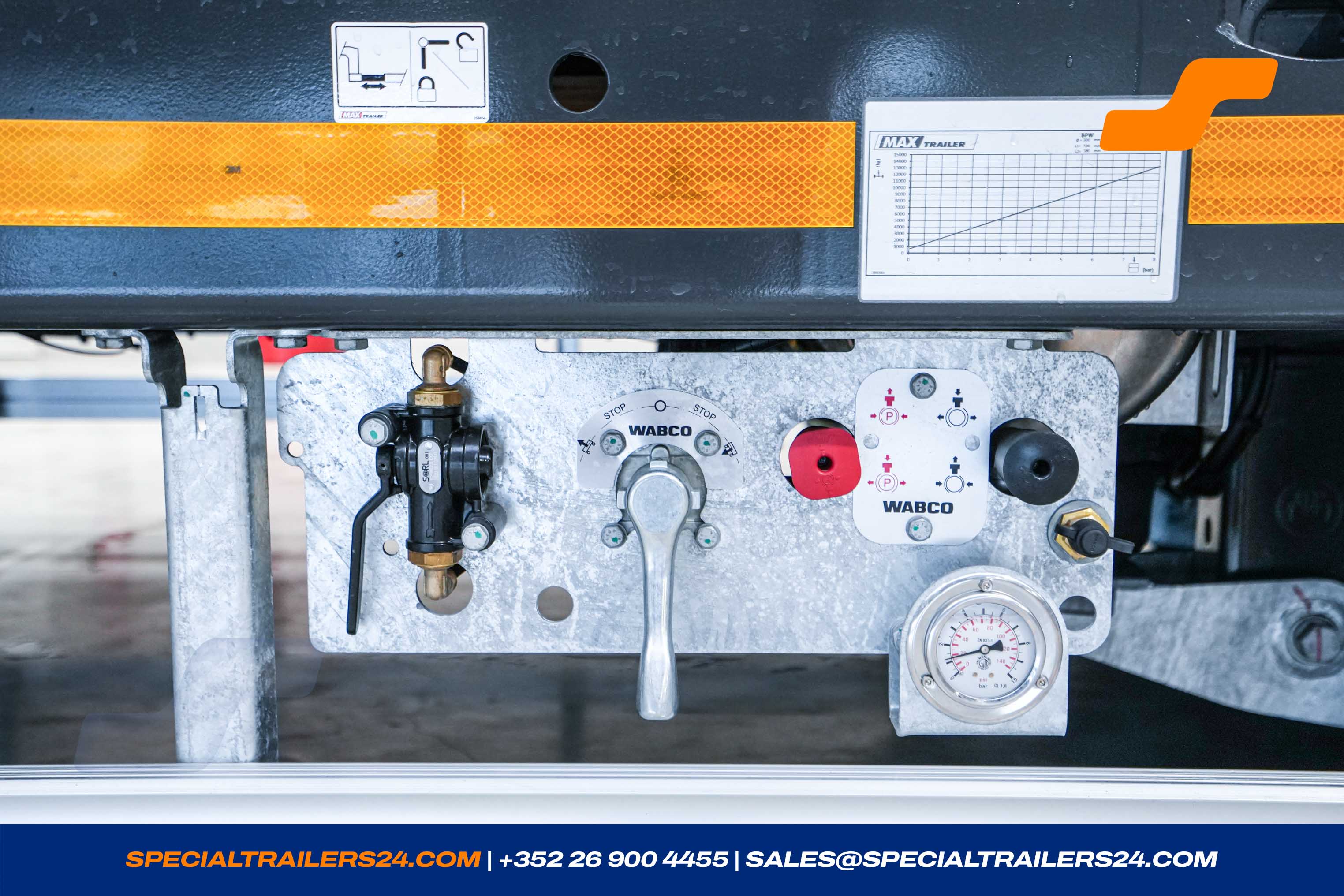 Low loader MAX Trailer MAX110 Vehicle for sale