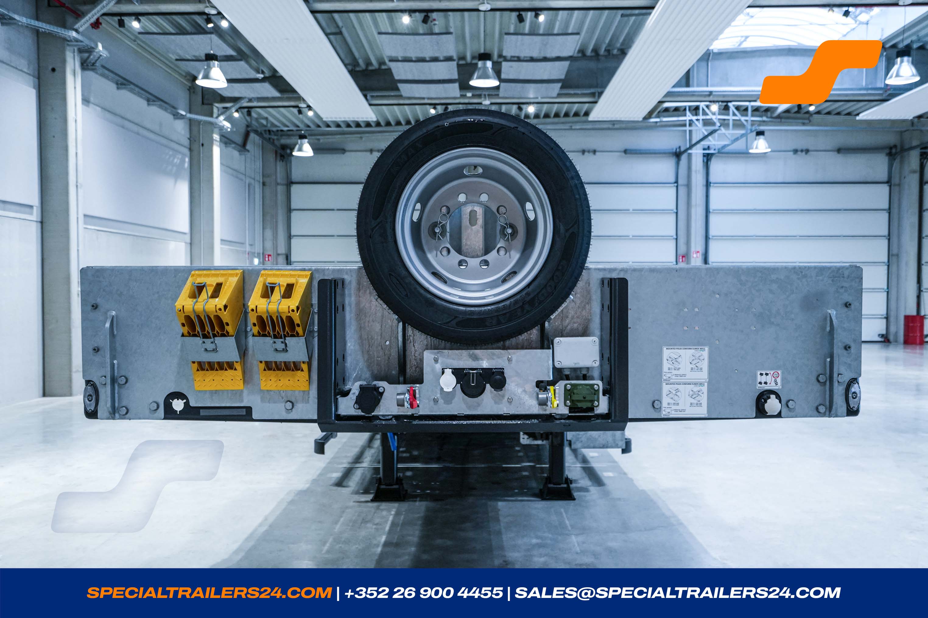 Low loader MAX Trailer MAX110 Vehicle for sale