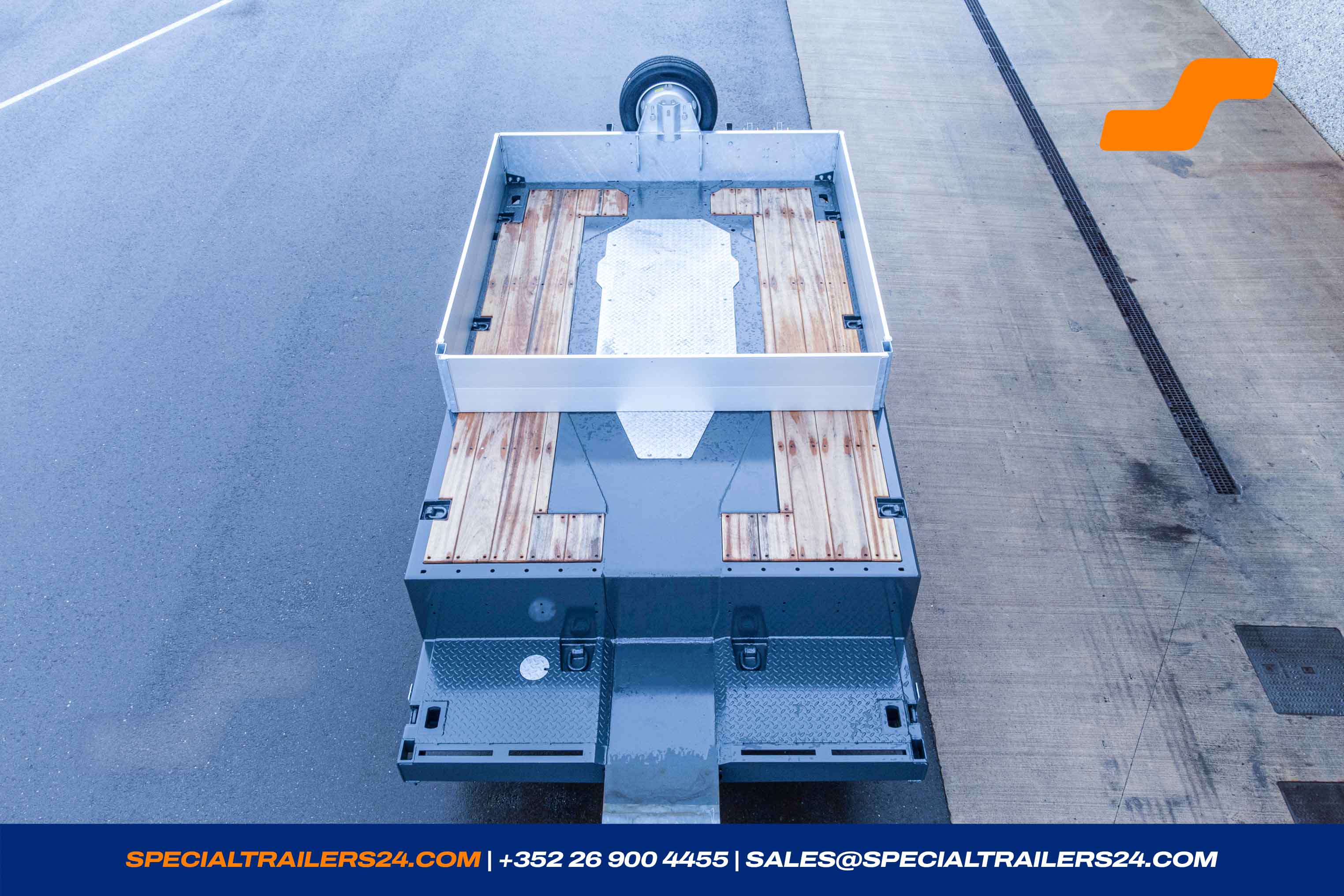 Low loader MAX Trailer MAX110 Vehicle for sale