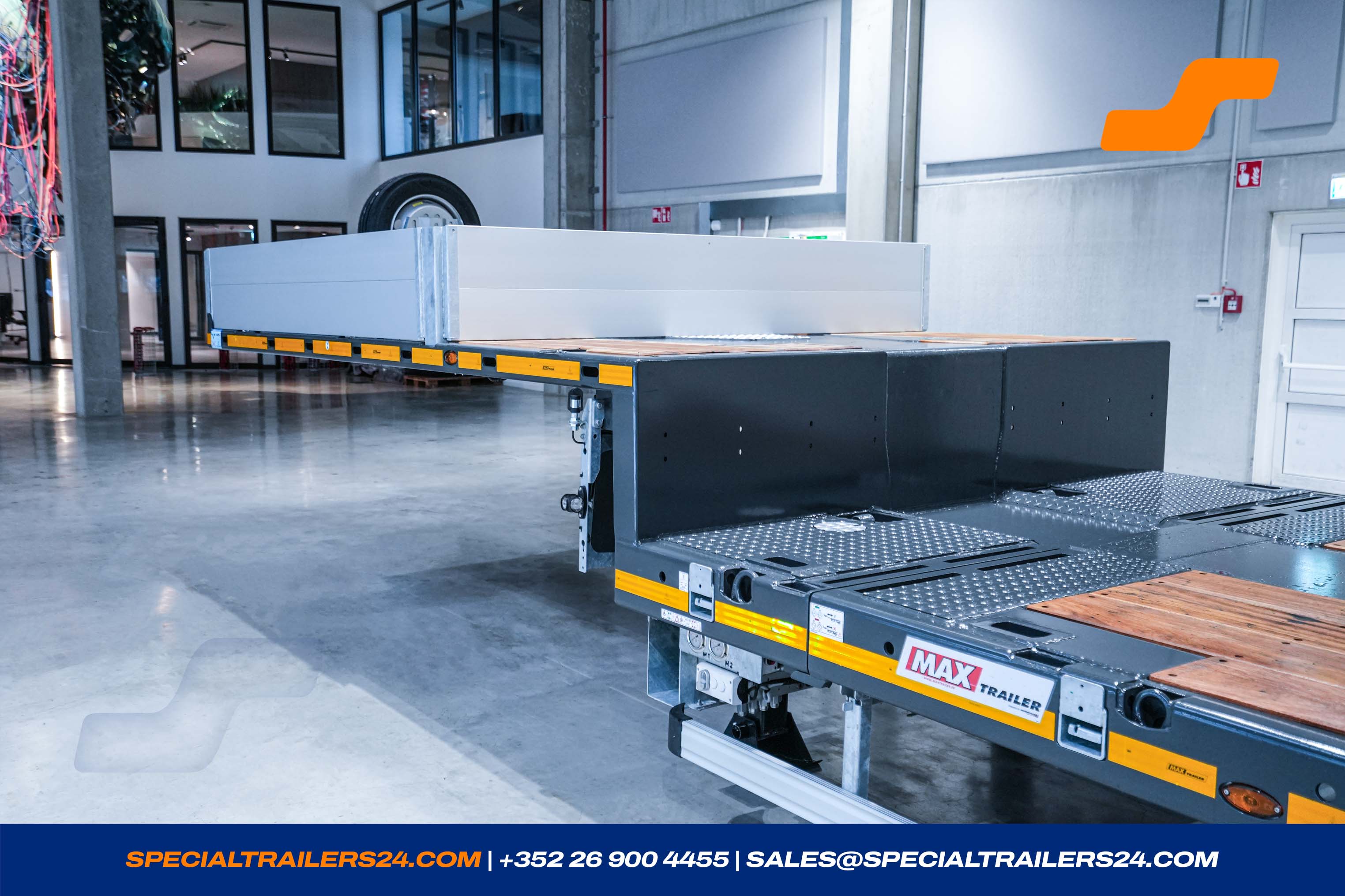 Low loader MAX Trailer MAX110 Vehicle for sale