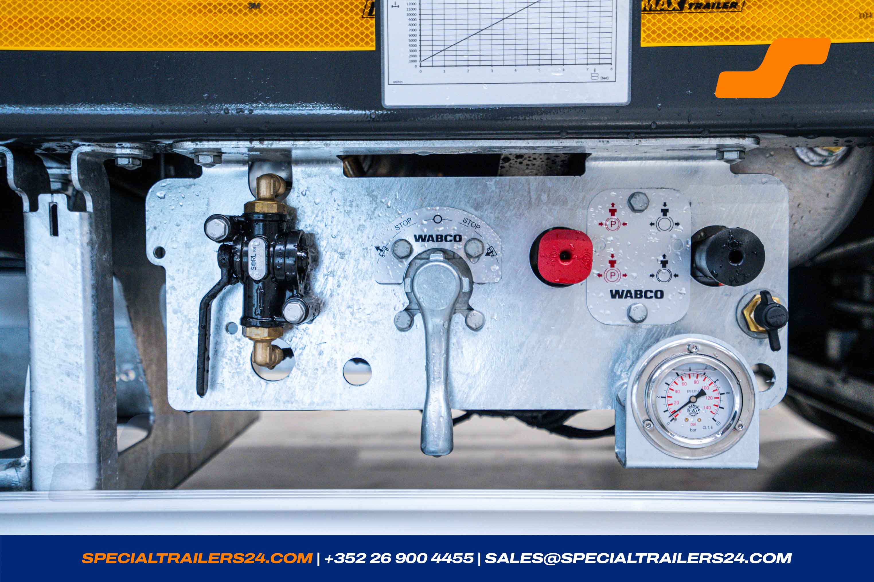 Low loader MAX Trailer MAX110 Vehicle for sale