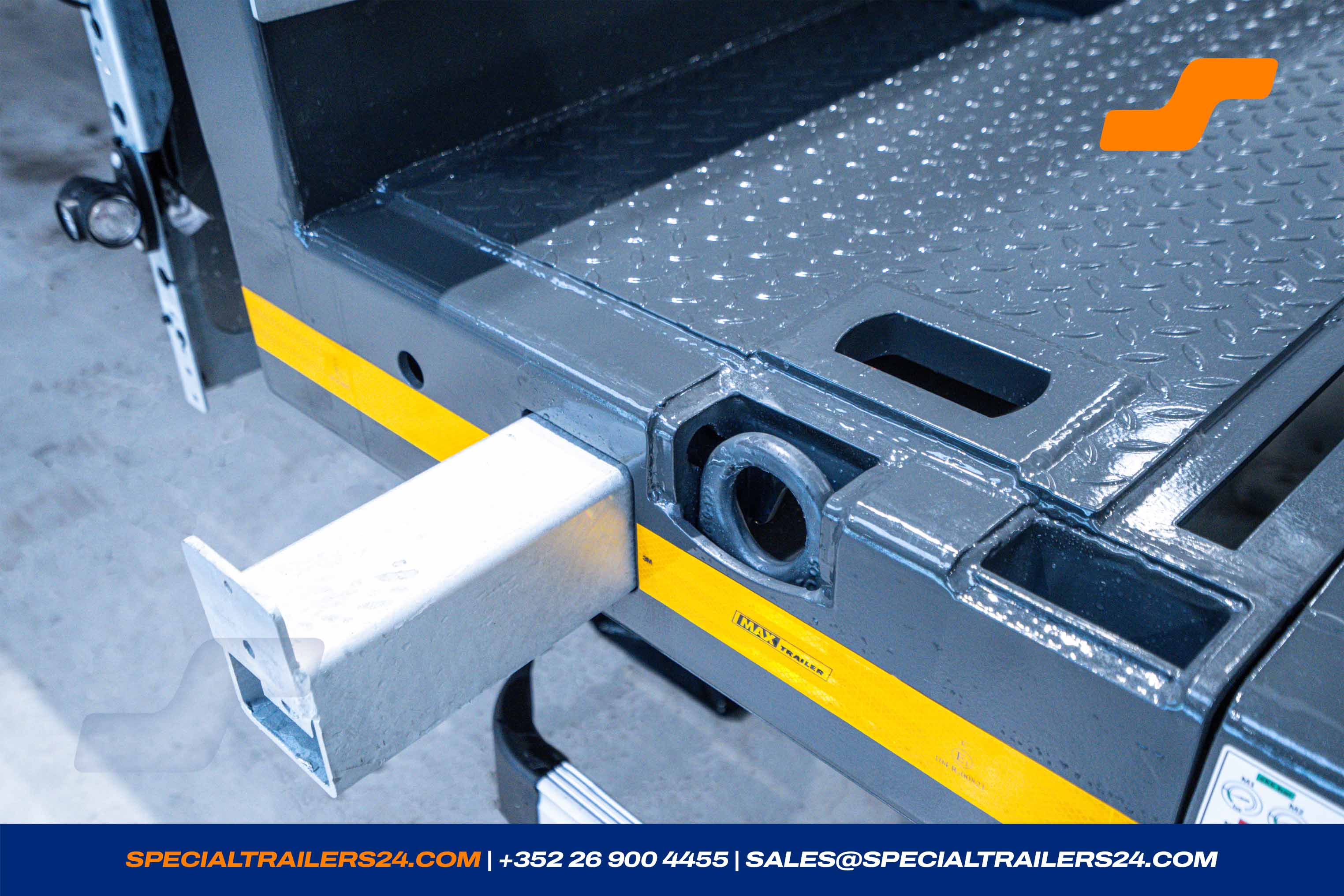 Low loader MAX Trailer MAX110 Vehicle for sale