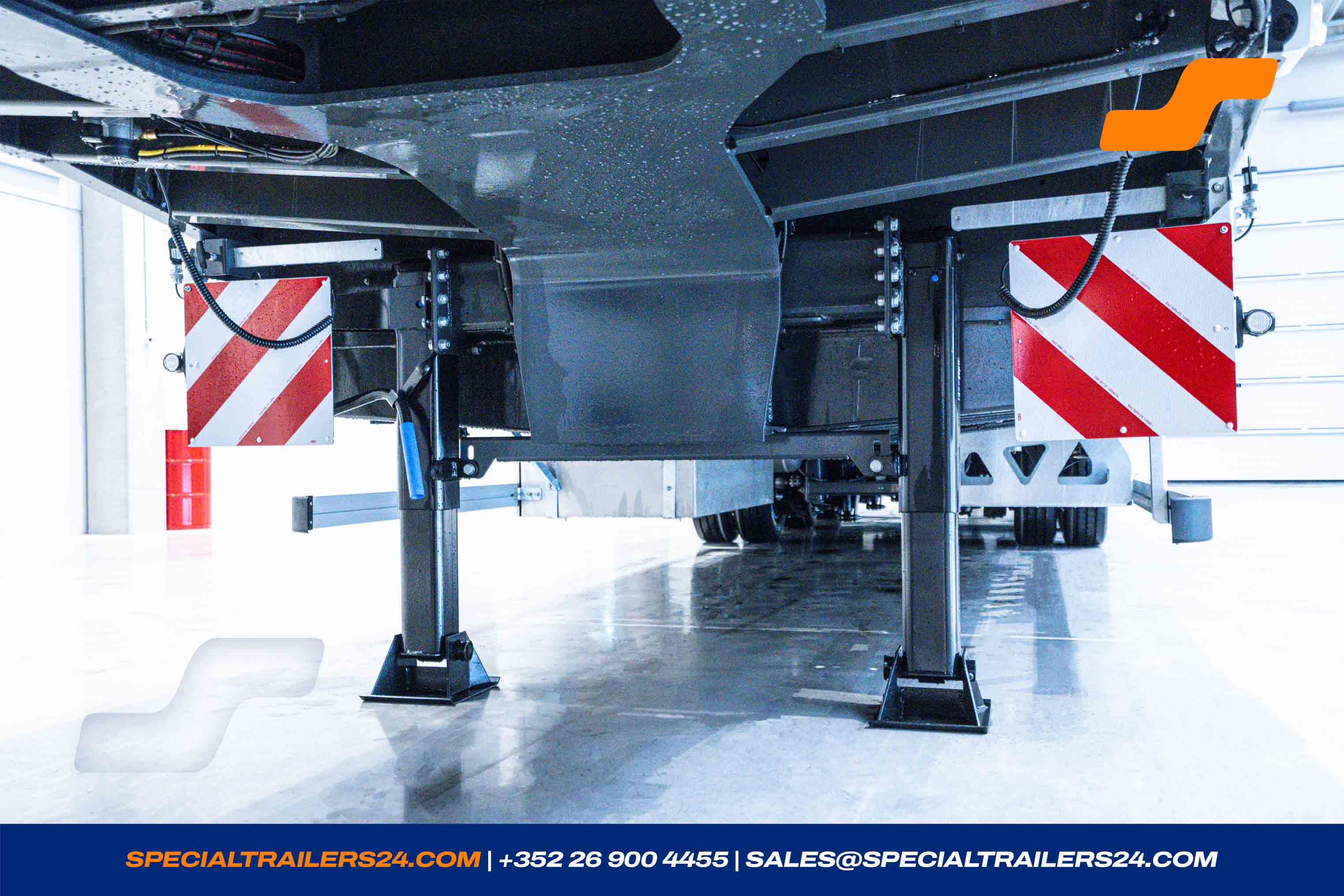 Low loader MAX Trailer MAX110 Vehicle for sale