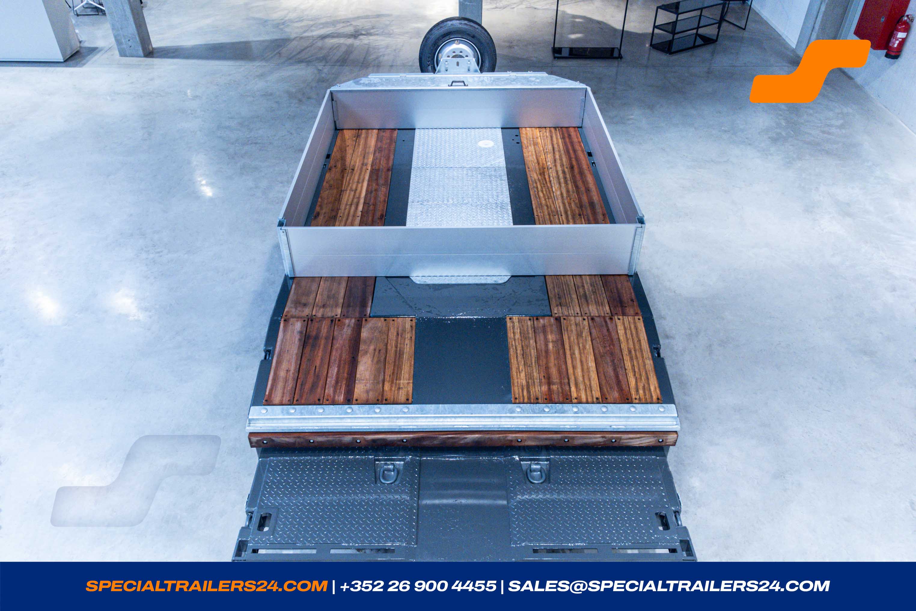 Low loader MAX Trailer MAX110 Vehicle for sale