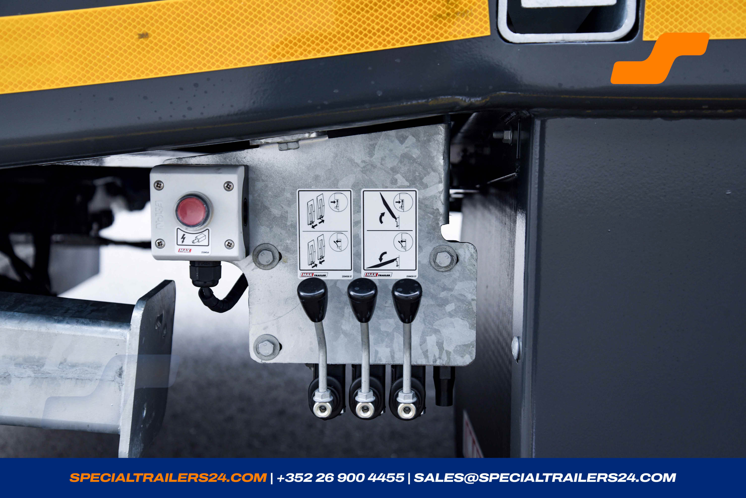 Low loader MAX Trailer MAX110 Vehicle for sale