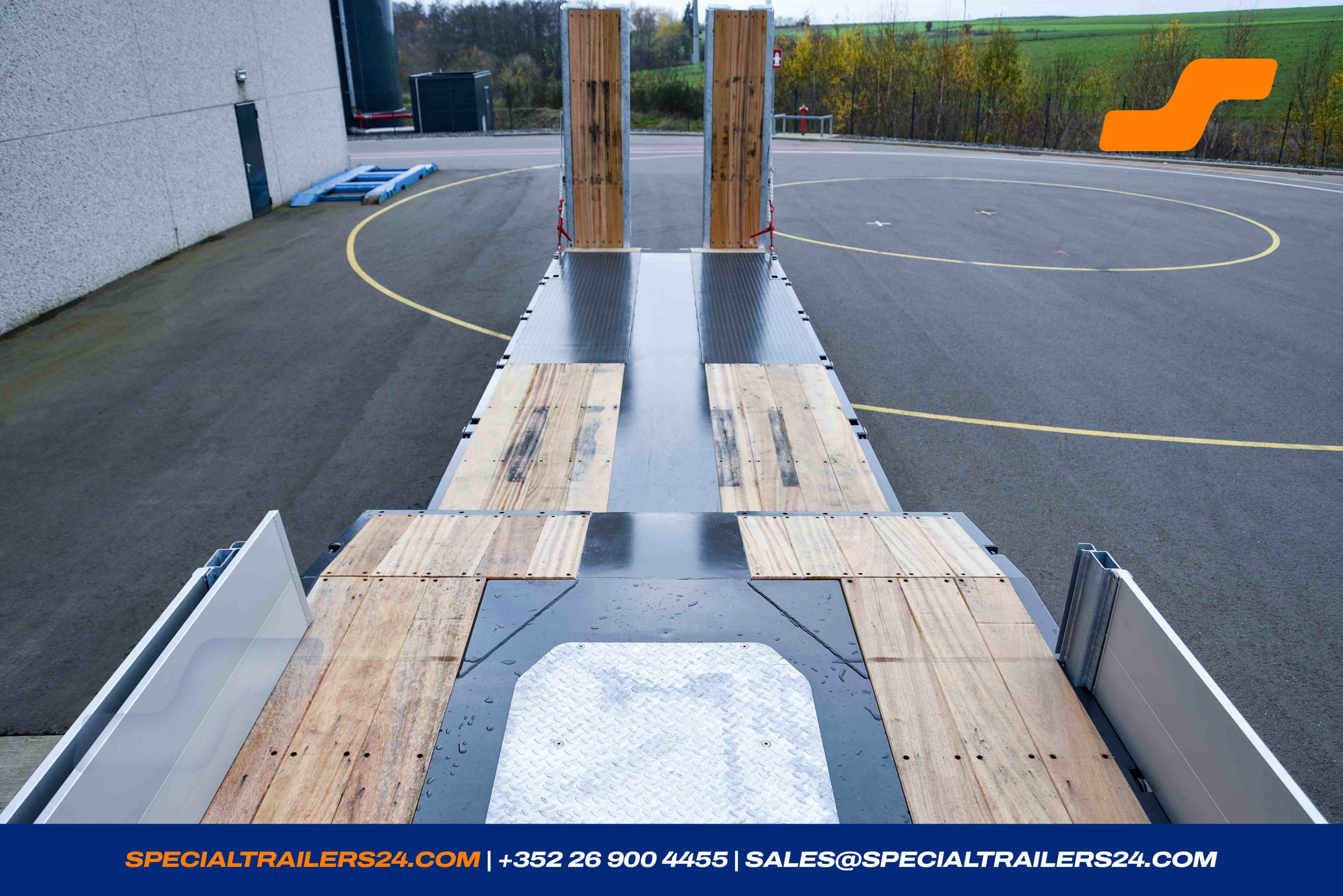 Low loader MAX Trailer MAX110 Vehicle for sale