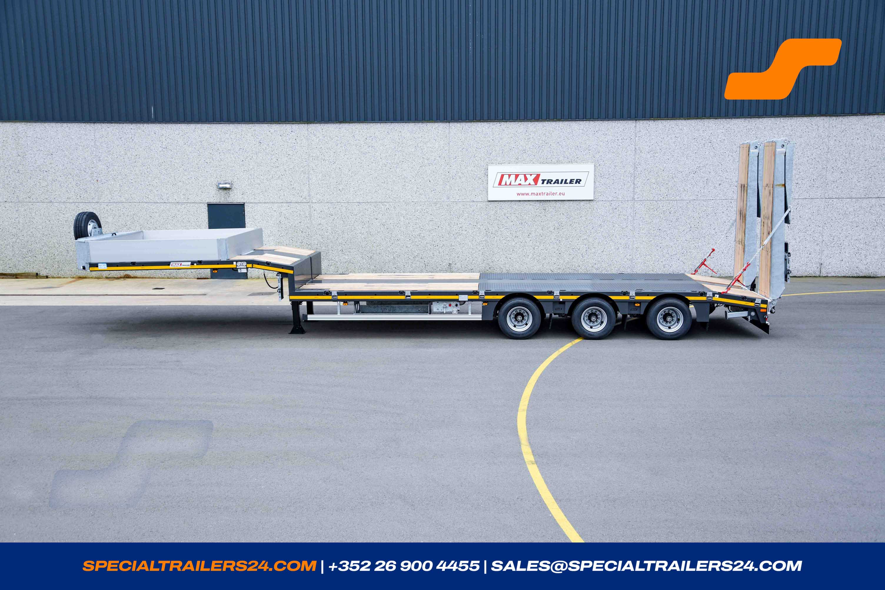 Low loader MAX Trailer MAX110 Vehicle for sale