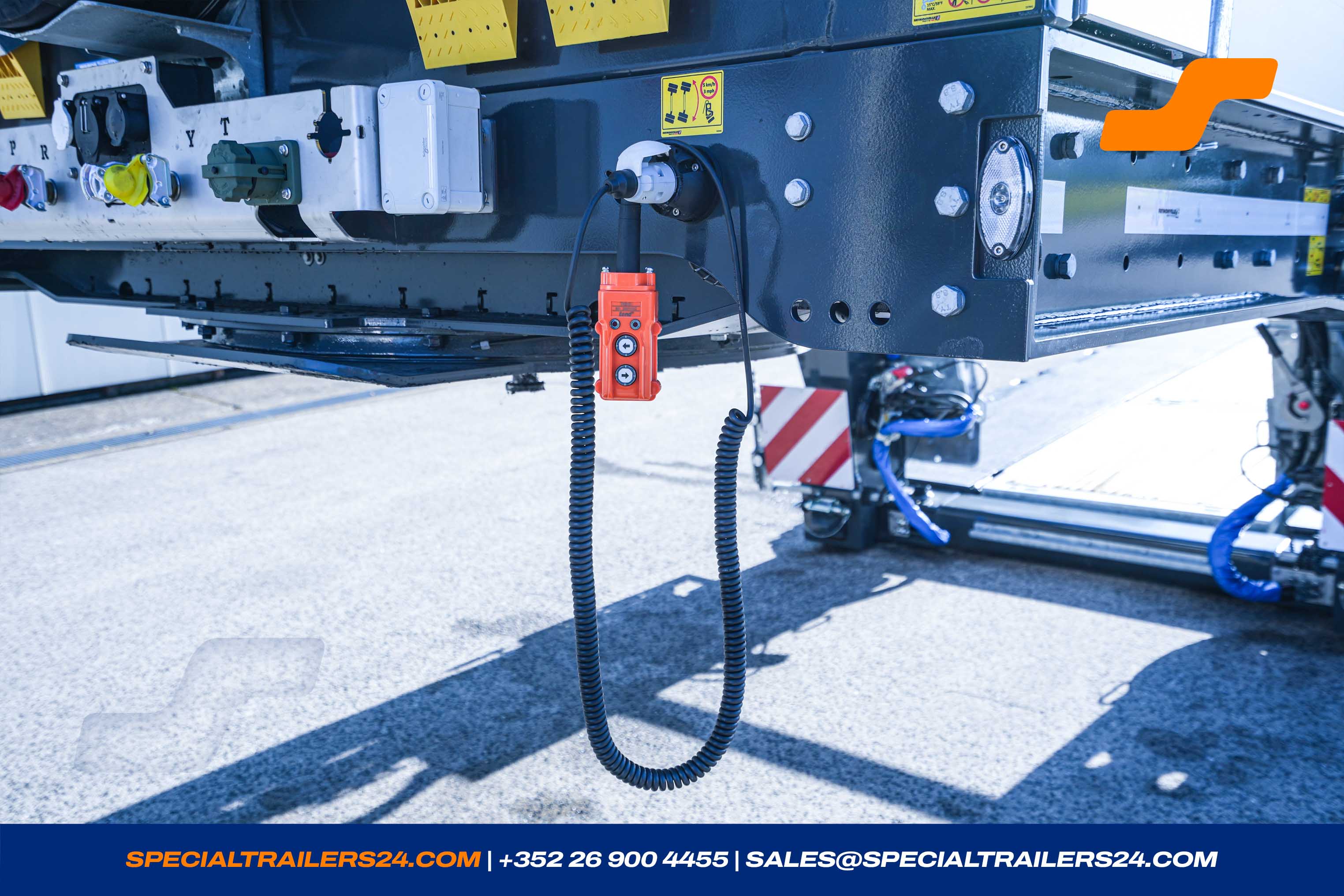 Lowbed trailer Faymonville MegaMAX Vehicle for sale